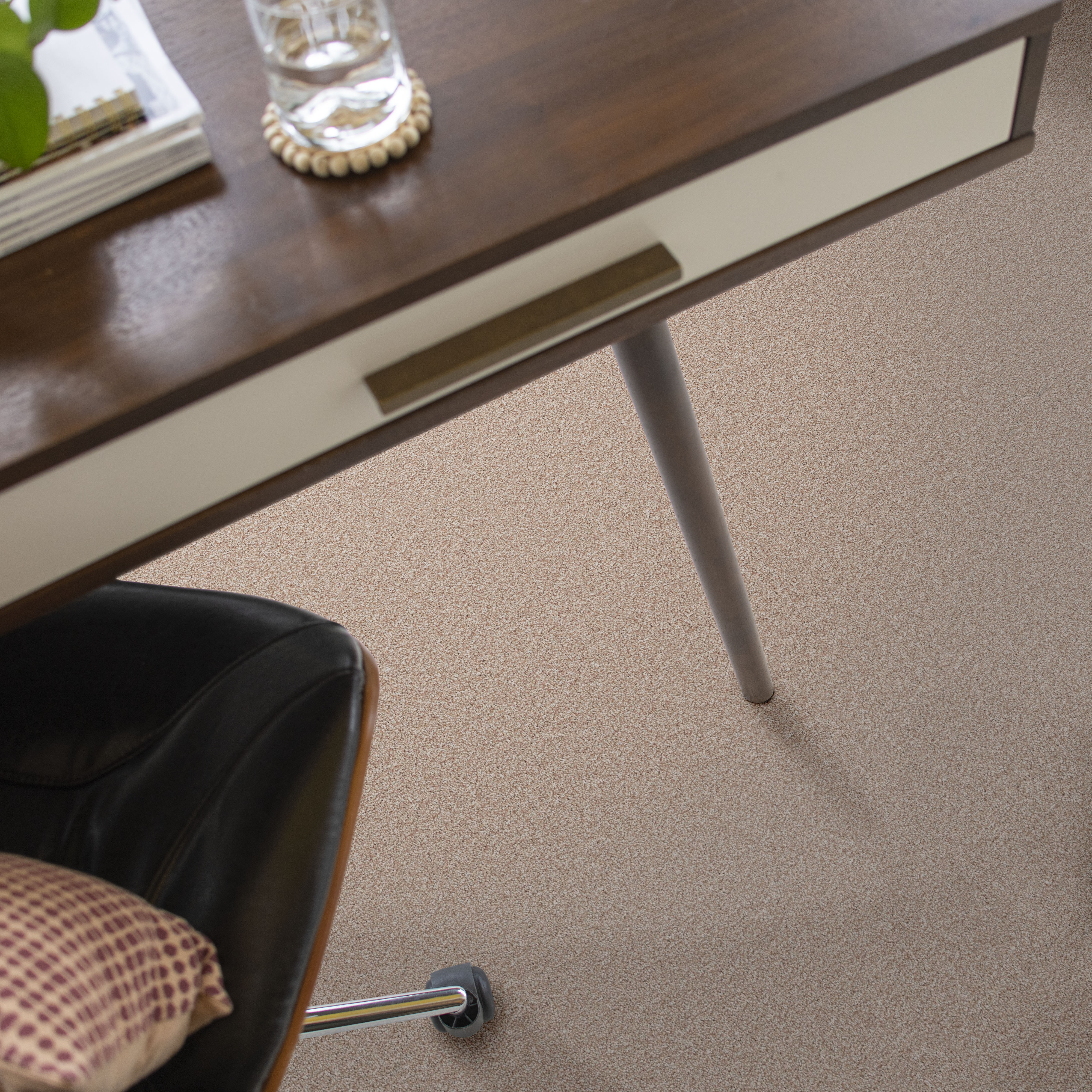 CLASSIC TONE BLUE BLISSFUL BLUSH ROOM in room