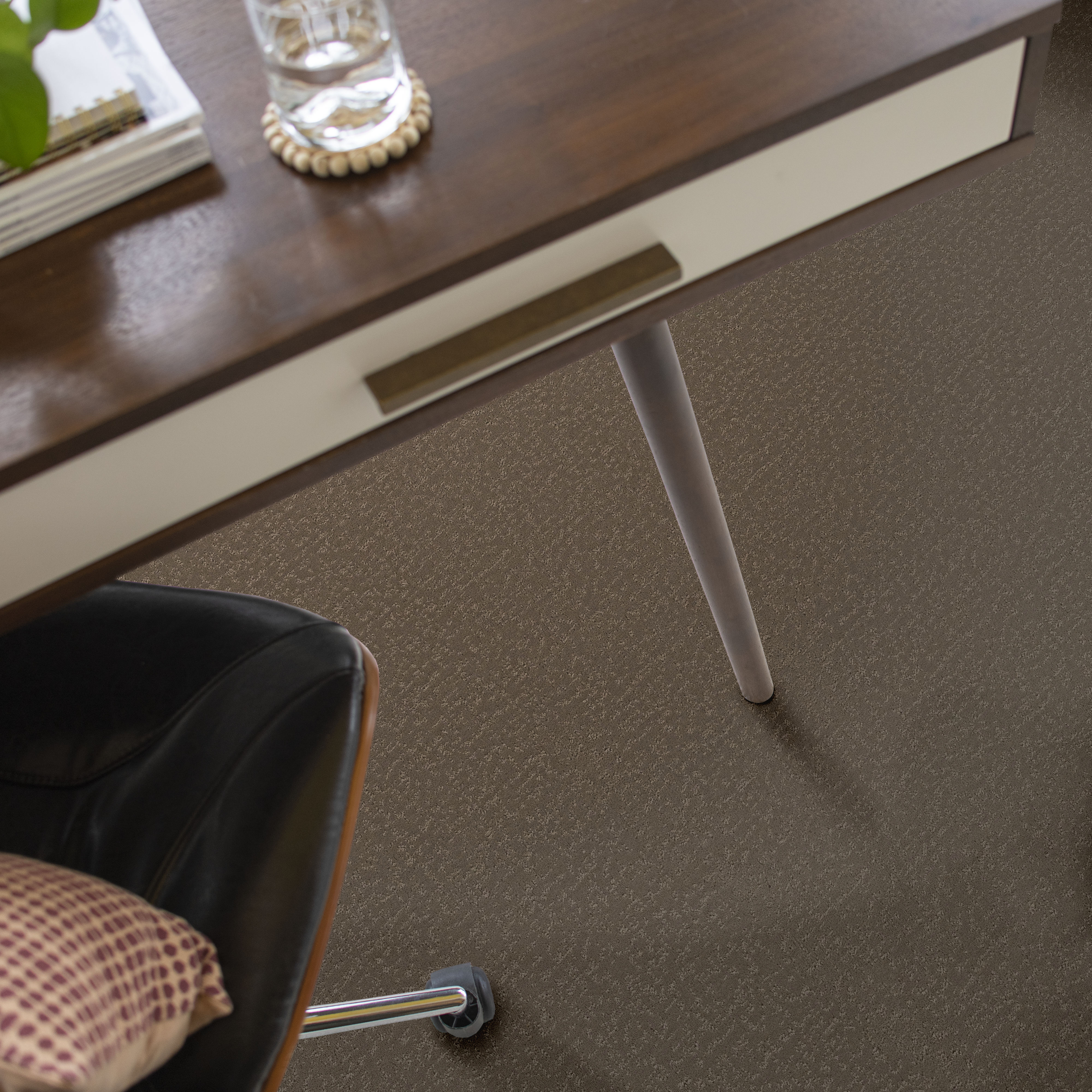 CRAFTED TONE BLUE RIDGELINE ROOM in room