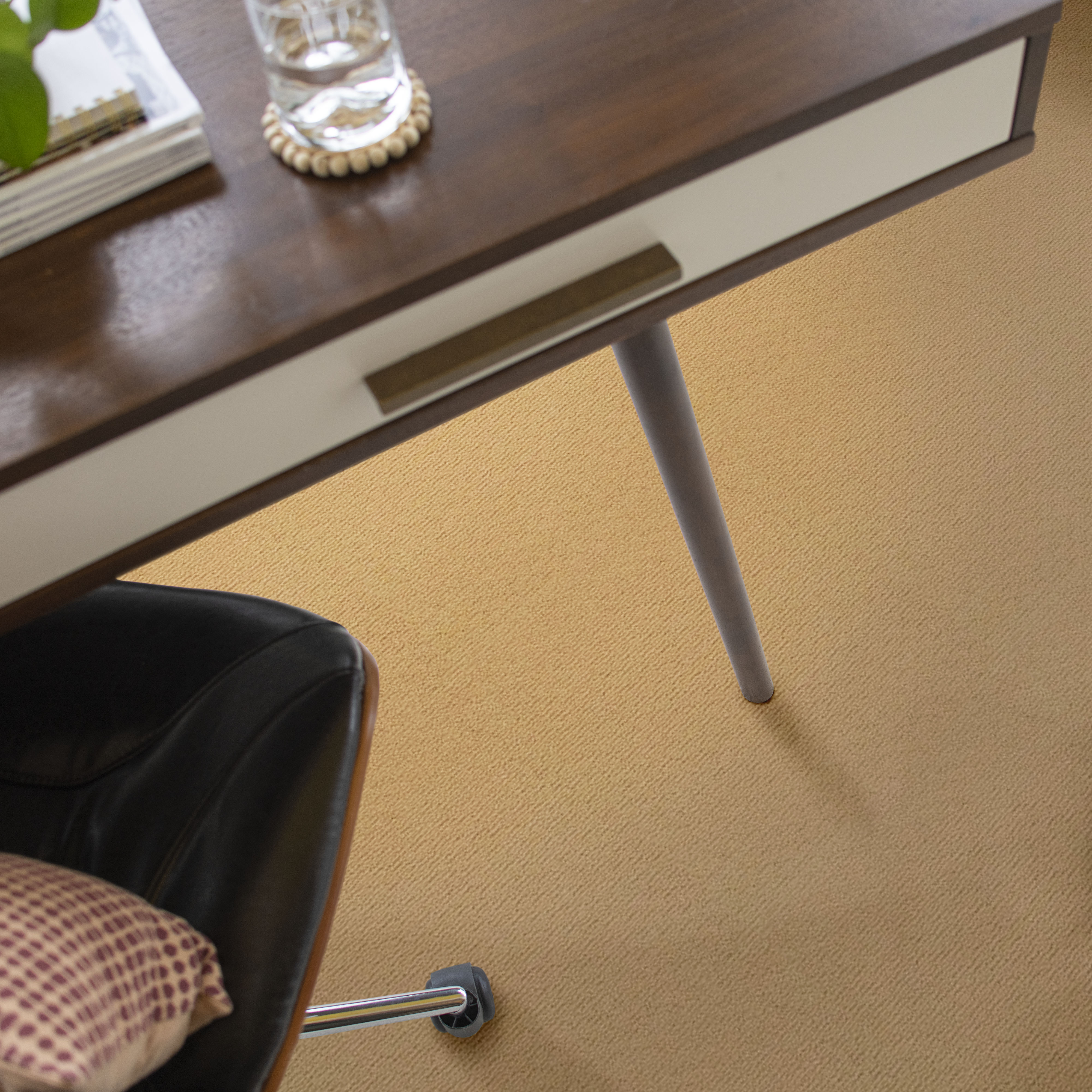 APPIAN WAY MOON GLOW ROOM