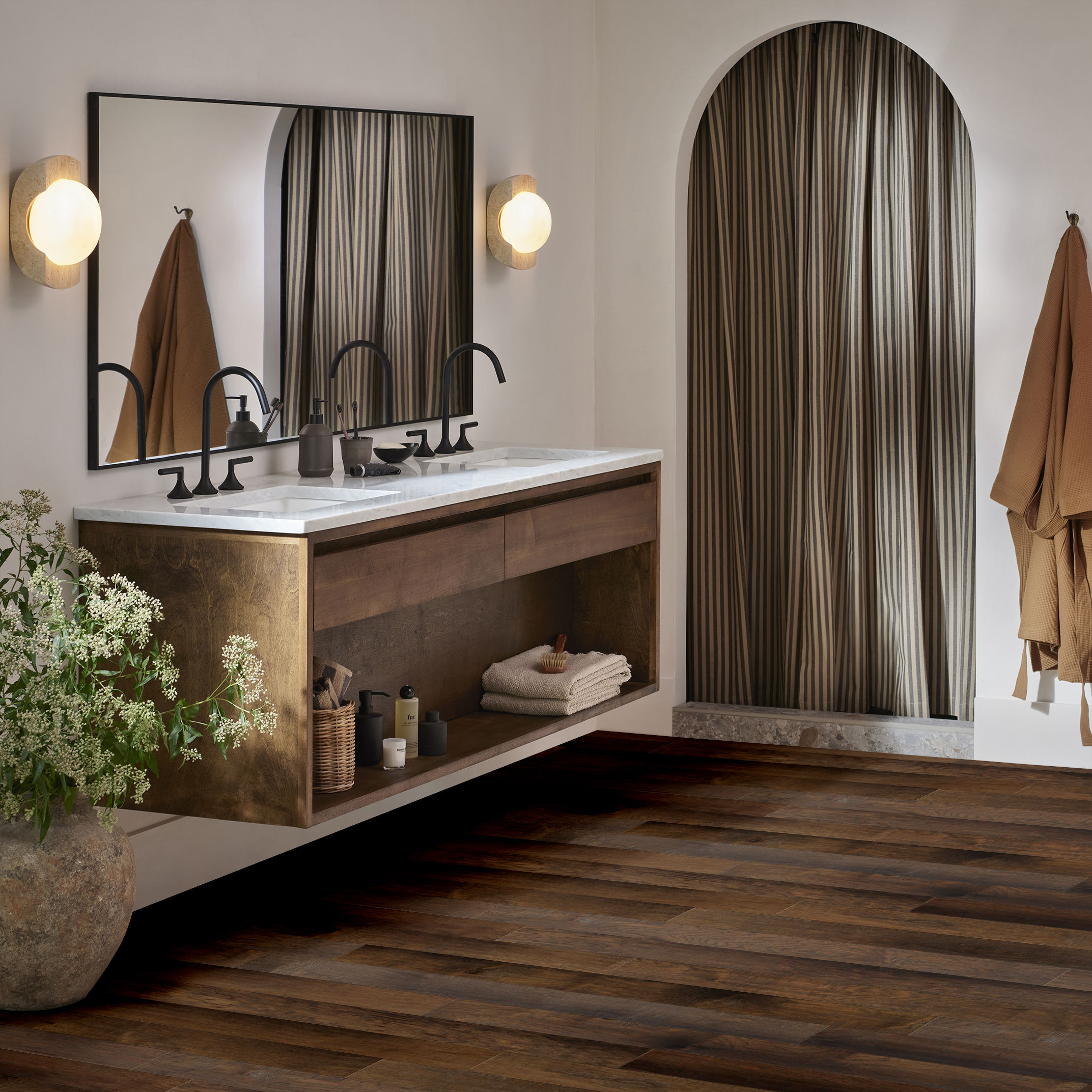 BERNINA HICKORY SELLA ROOM