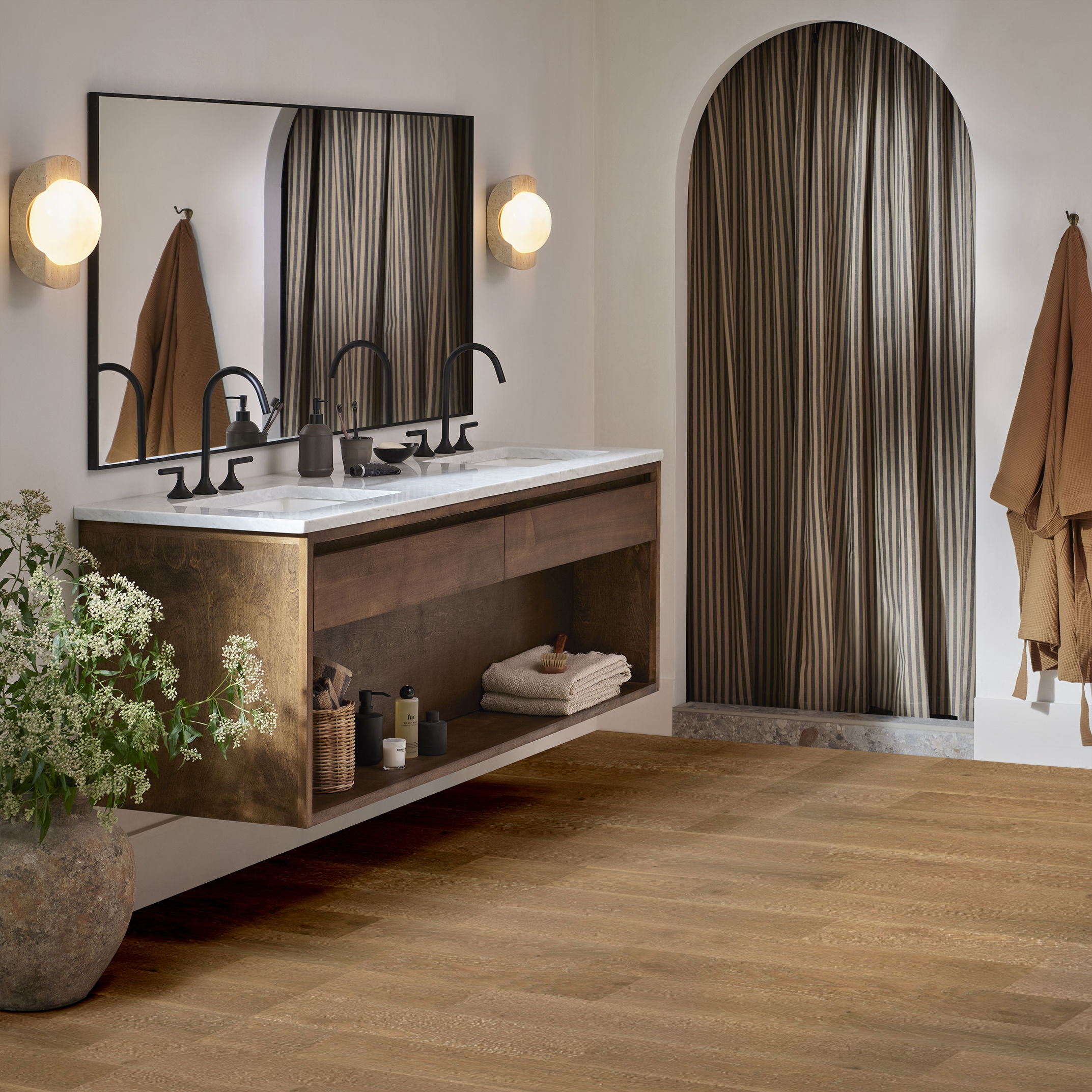 NOBLE HALL MAJESTY ROOM