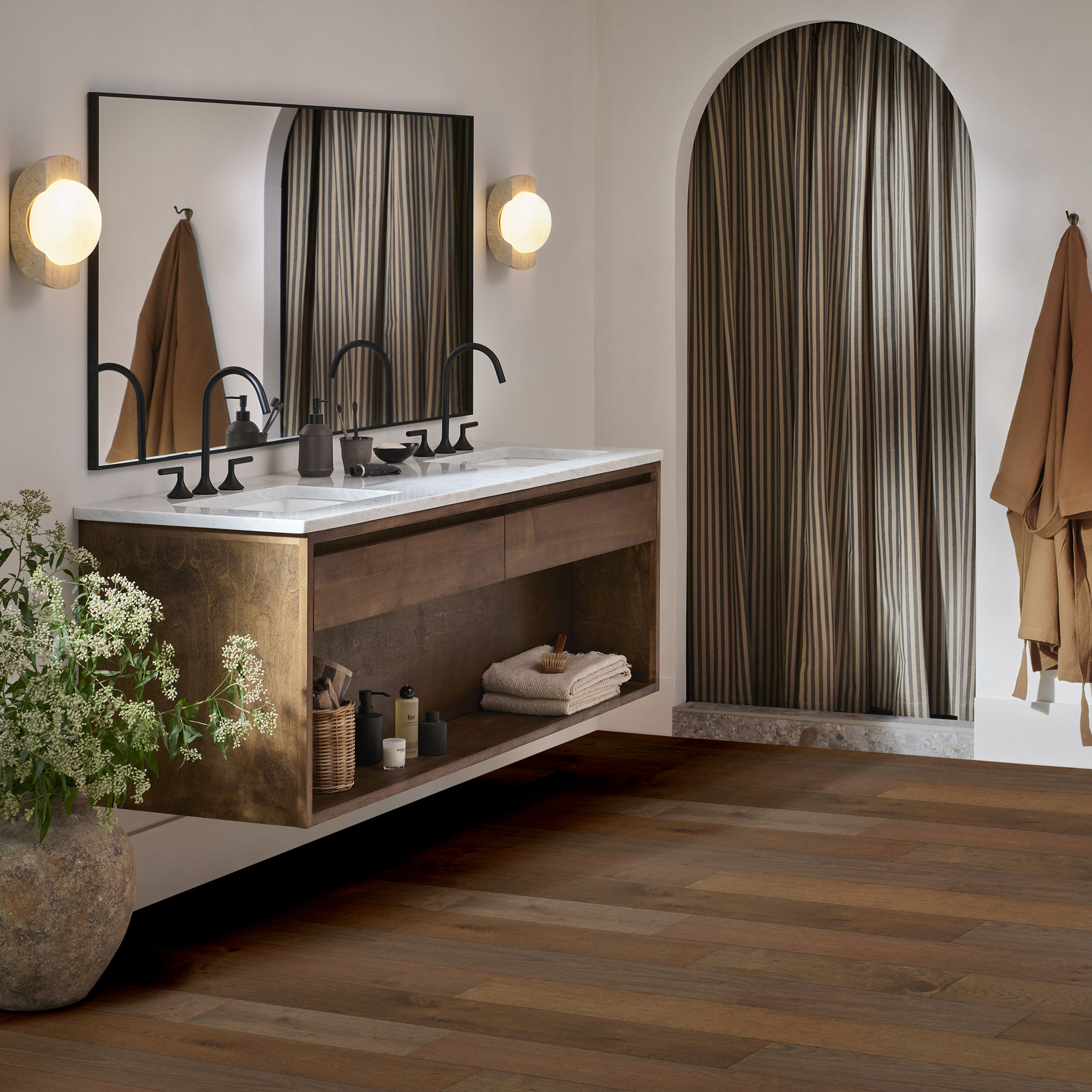 NOBLE HALL EMINENCE ROOM