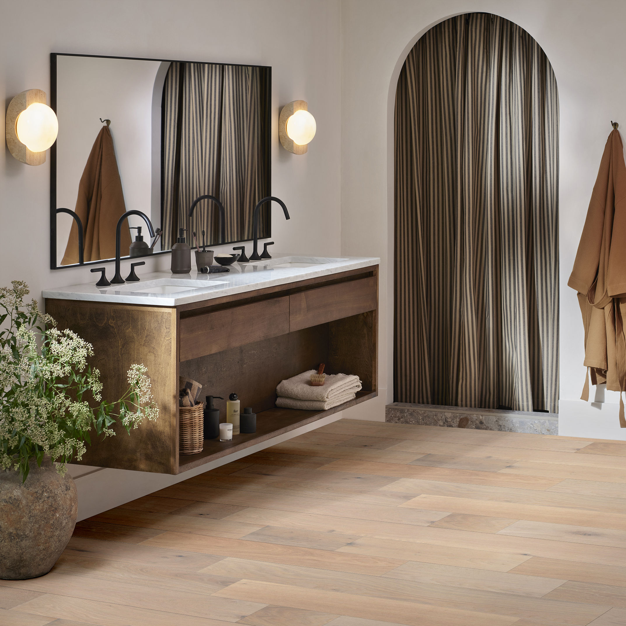 KENSINGTON HOLLAND PARK ROOM