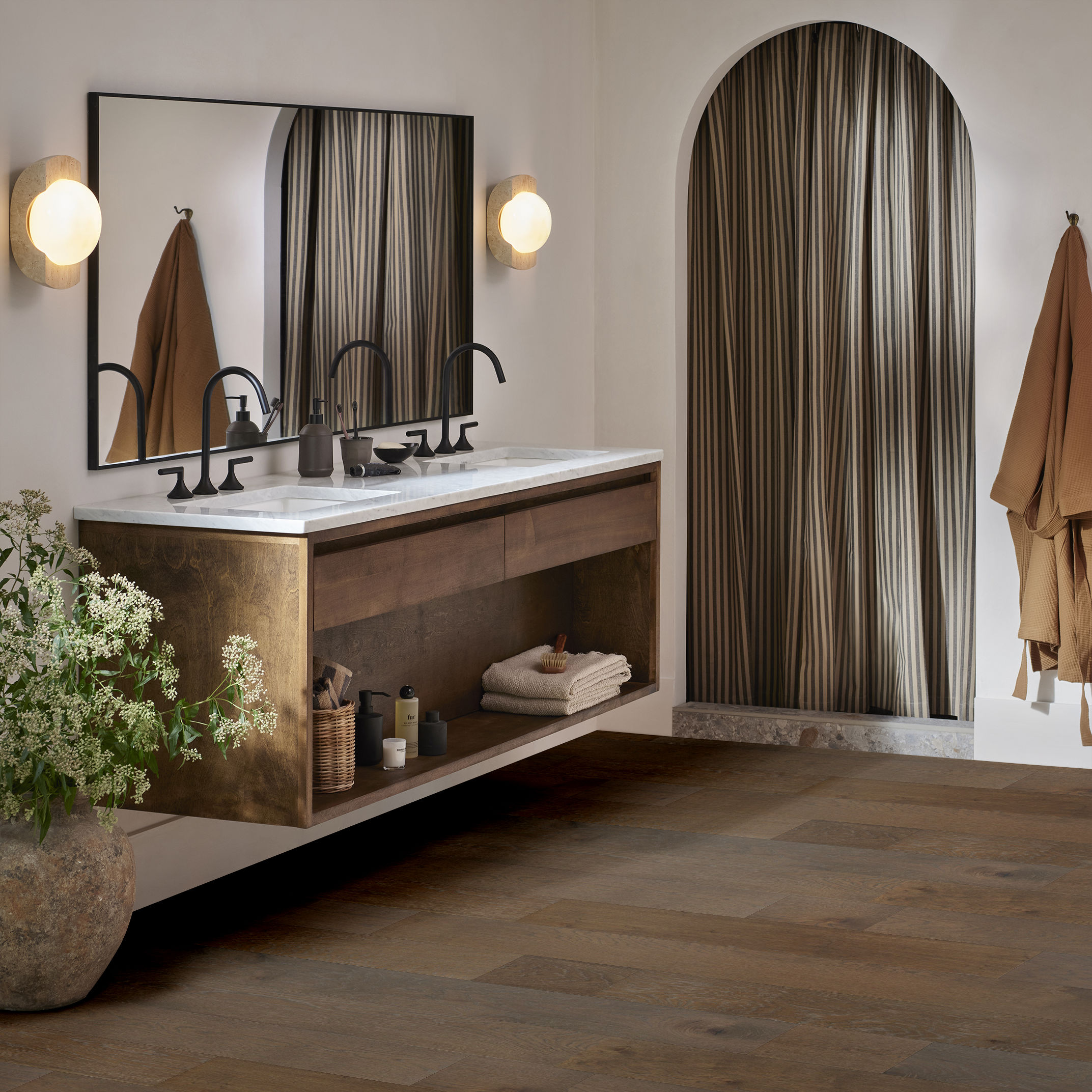 KENSINGTON ST. CHARLES ROOM