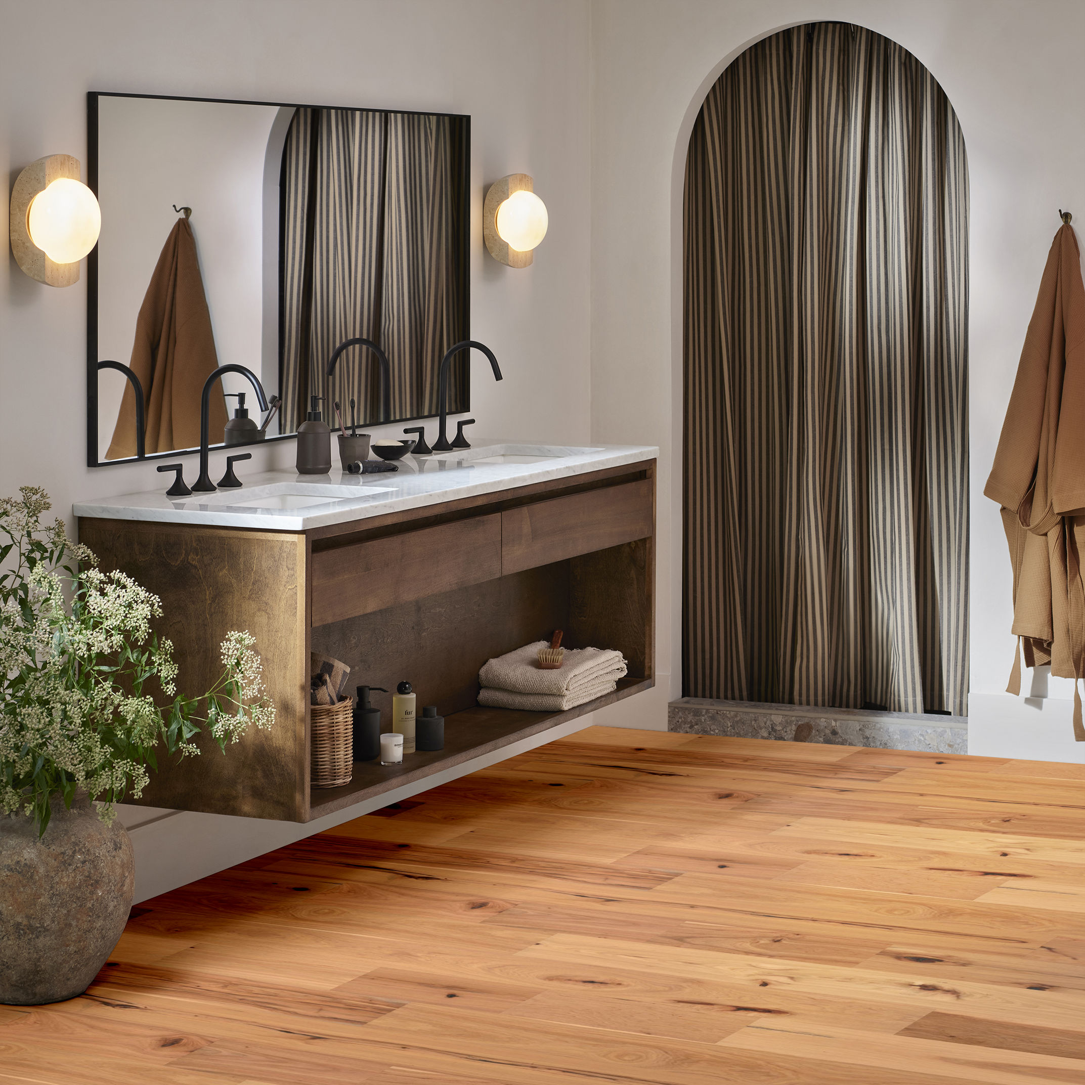 Imperial Pecan HARVEST ROOM