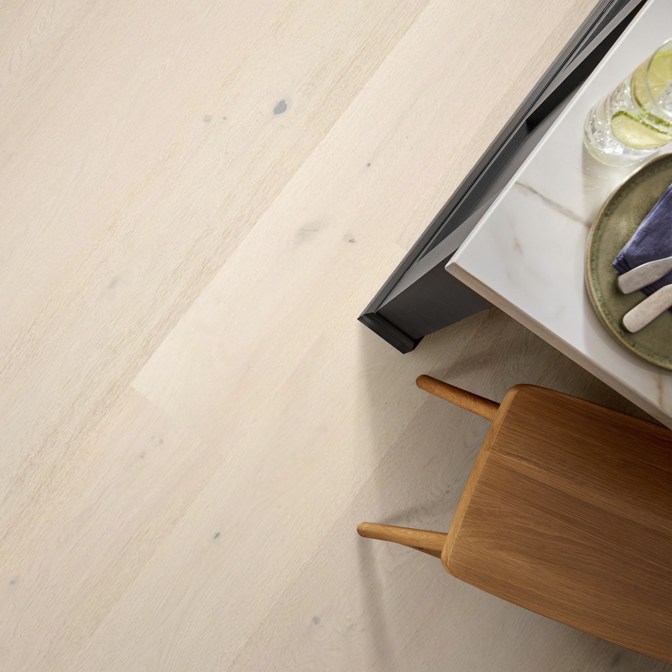 GRAND ESTATE ASHTON COURT ROOM