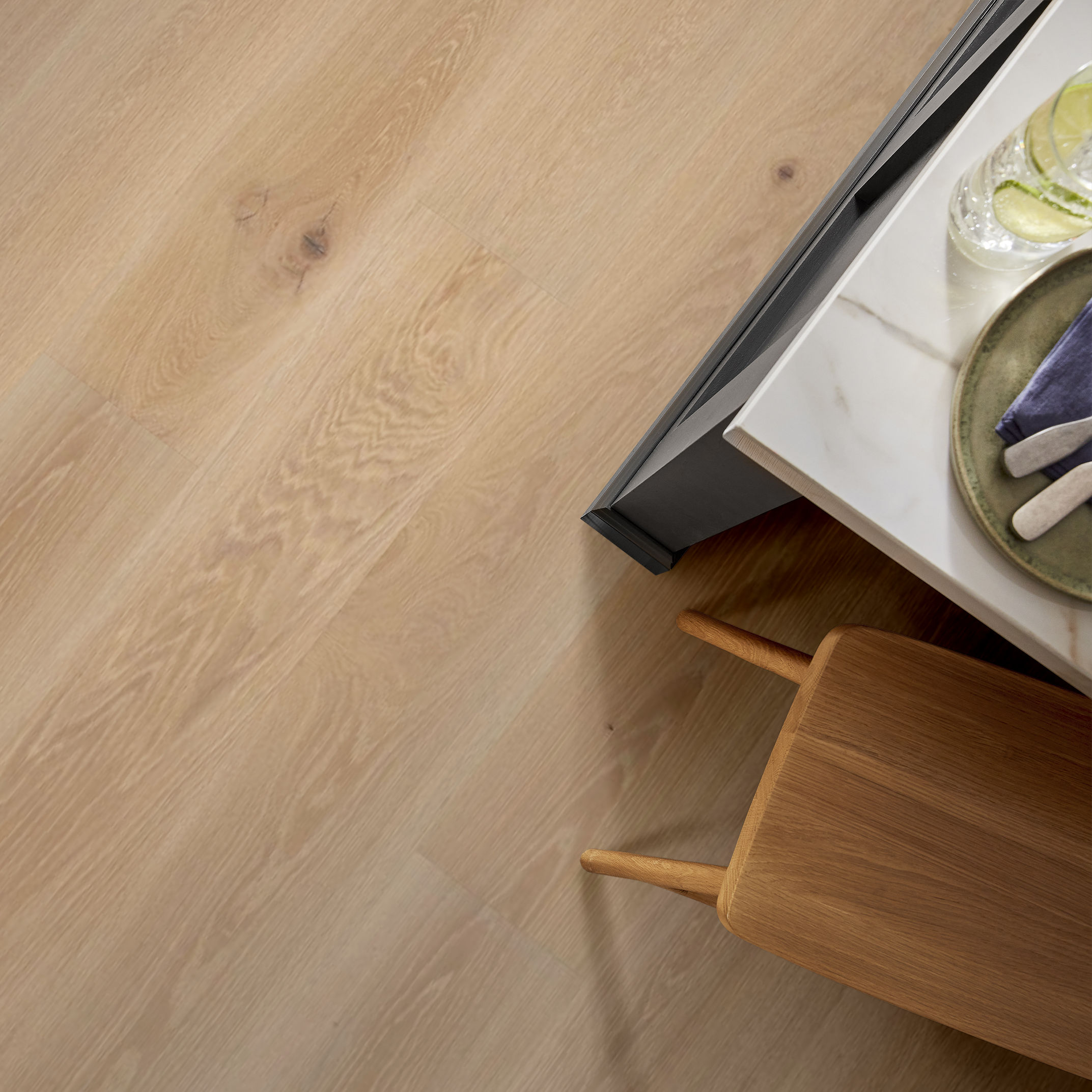 GRAND ESTATE LANGDON COURT ROOM