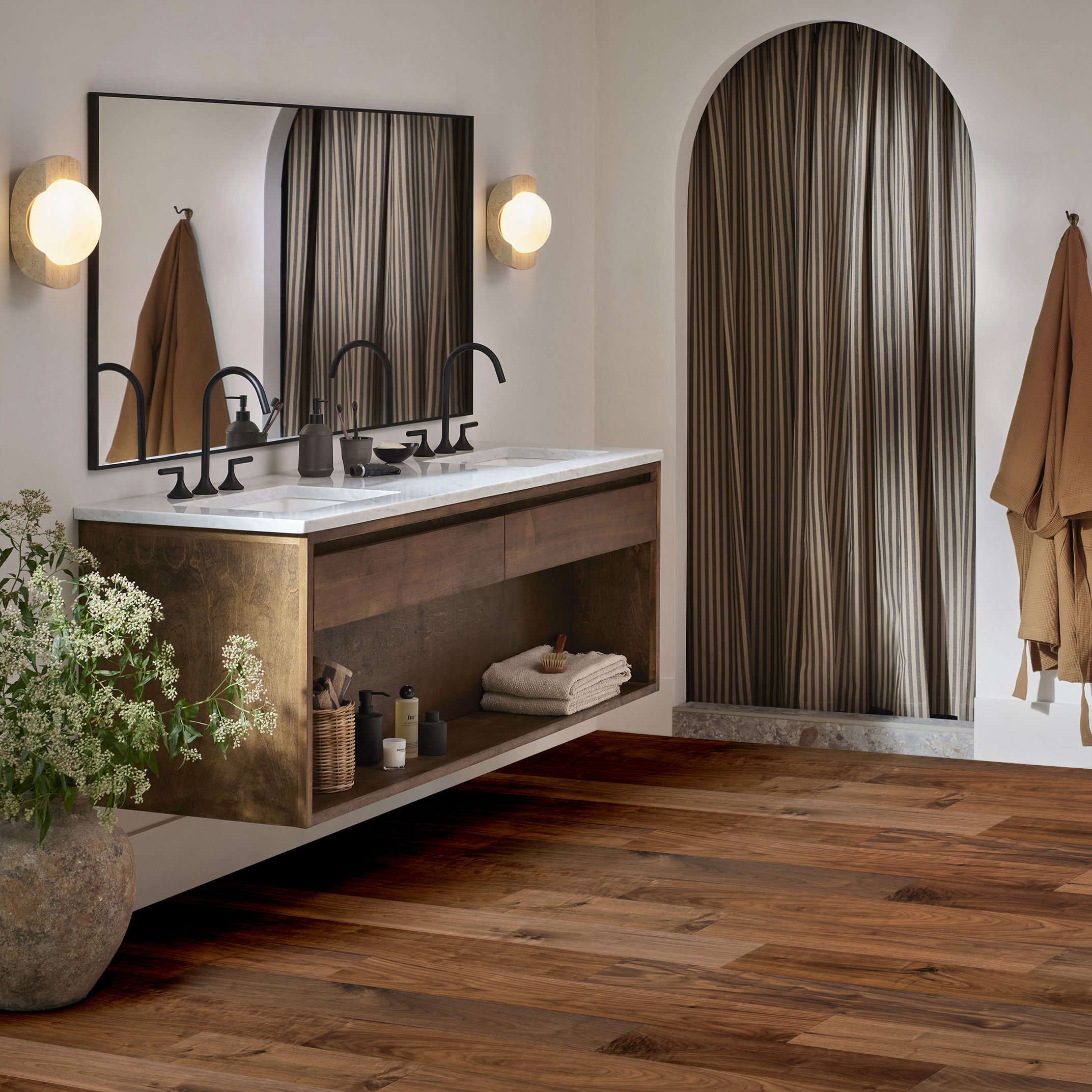 REVIVAL WALNUT ERA ROOM