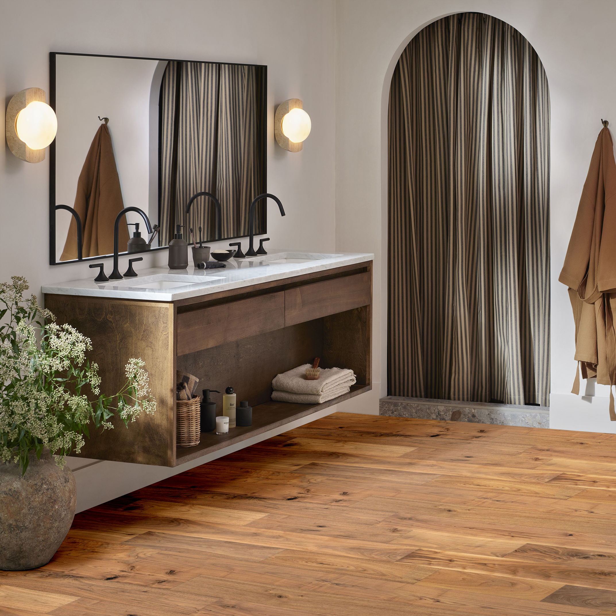 REVIVAL WALNUT SIROCCA ROOM