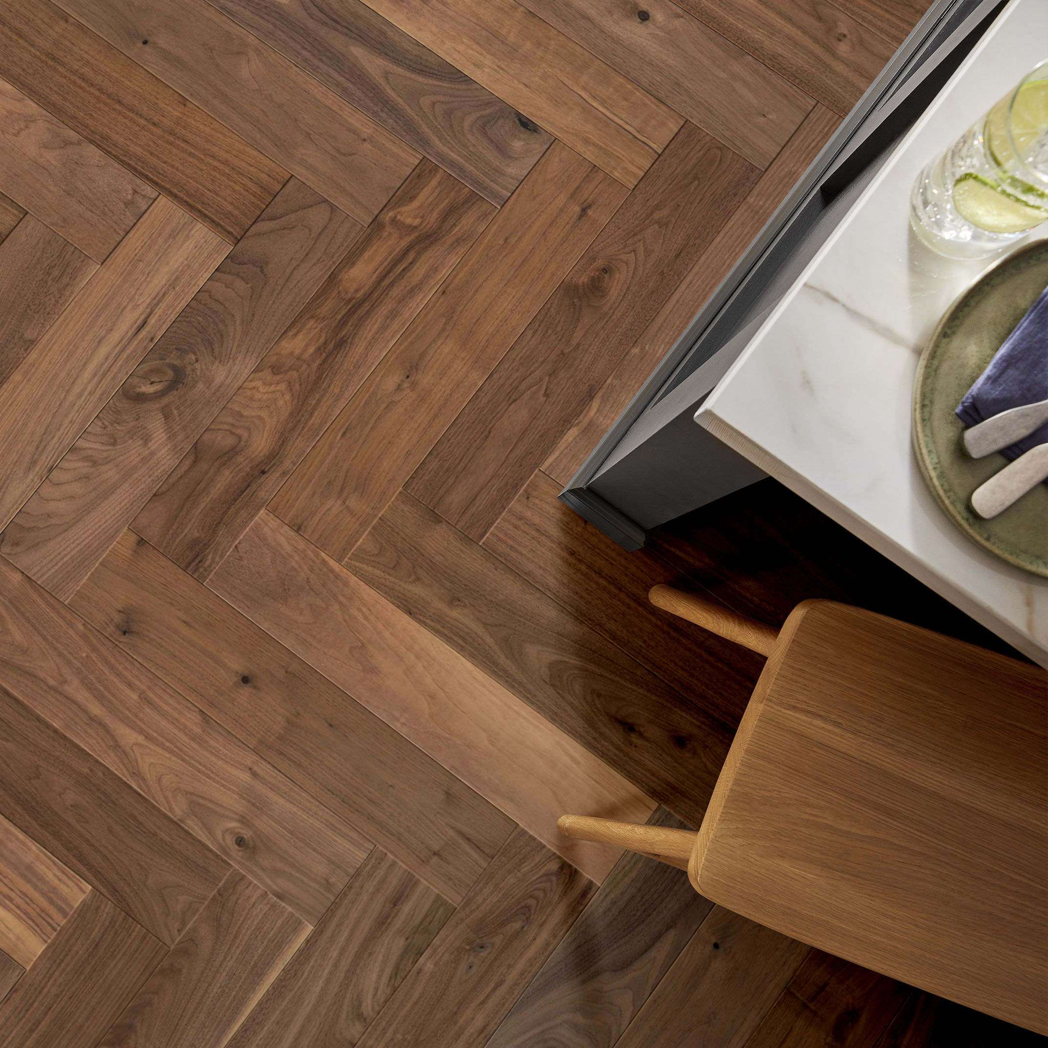 REVIVAL WALNUT HERRINGBONE ERA ROOM