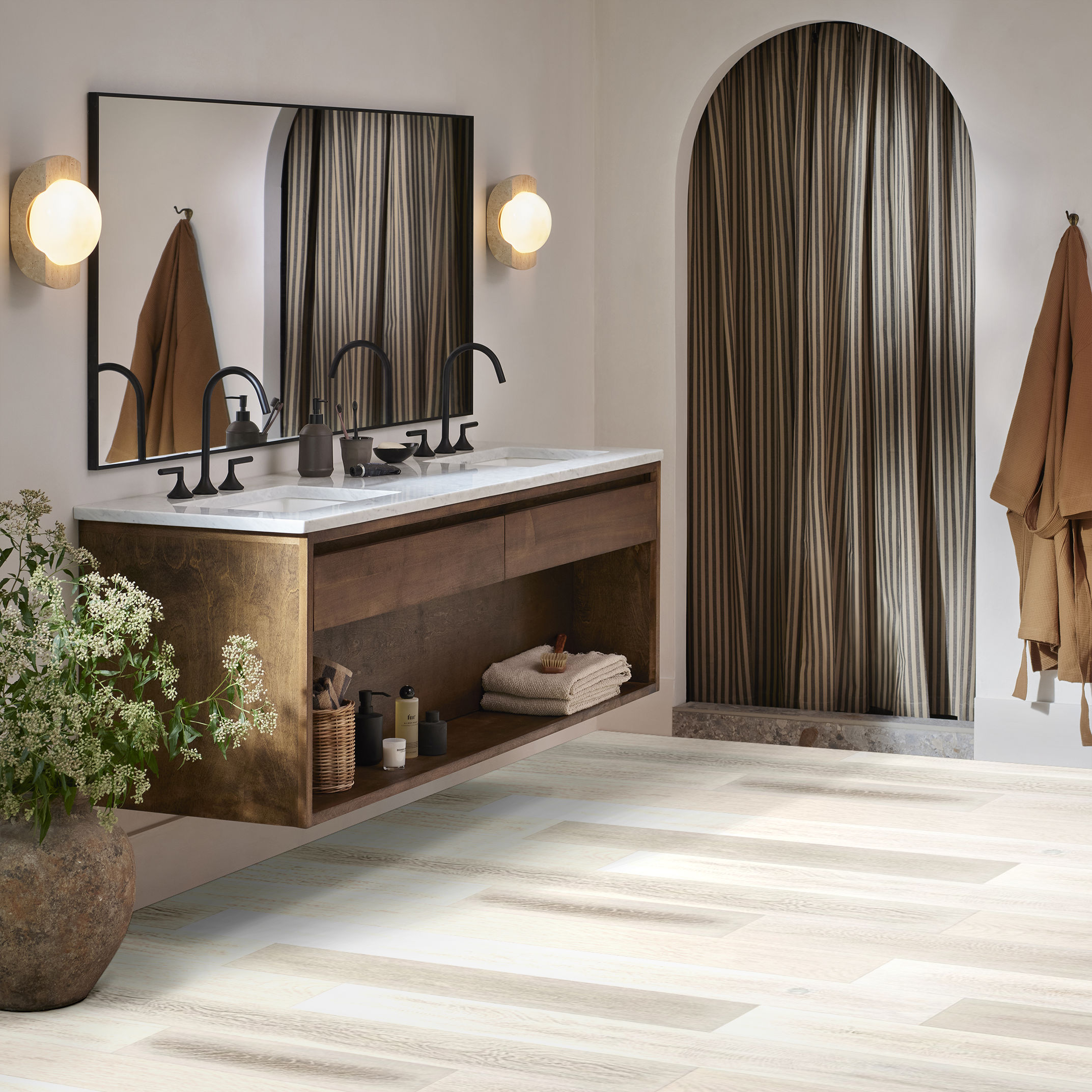 COAST TO COAST BEACON ROOM