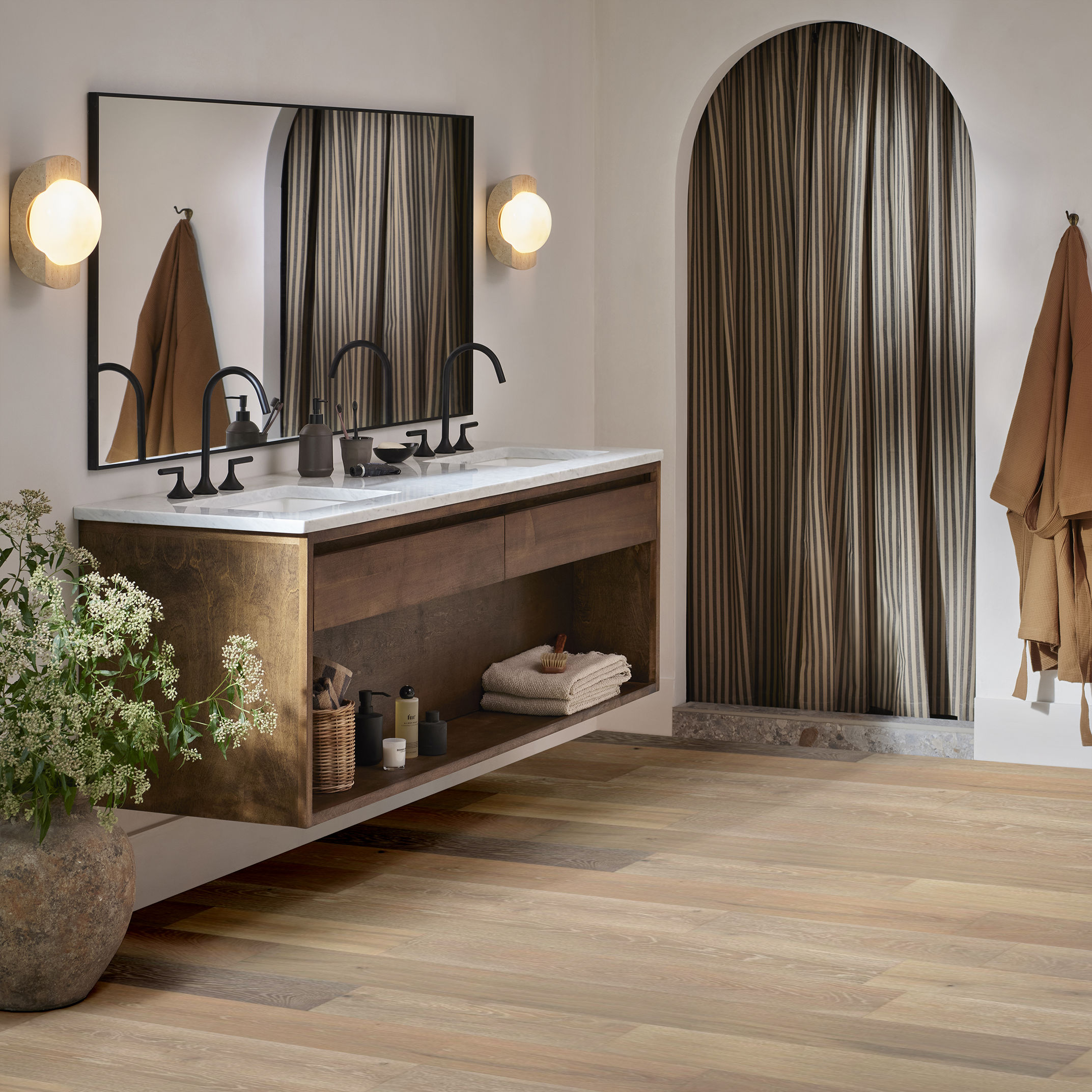 COAST TO COAST PROMENADE ROOM