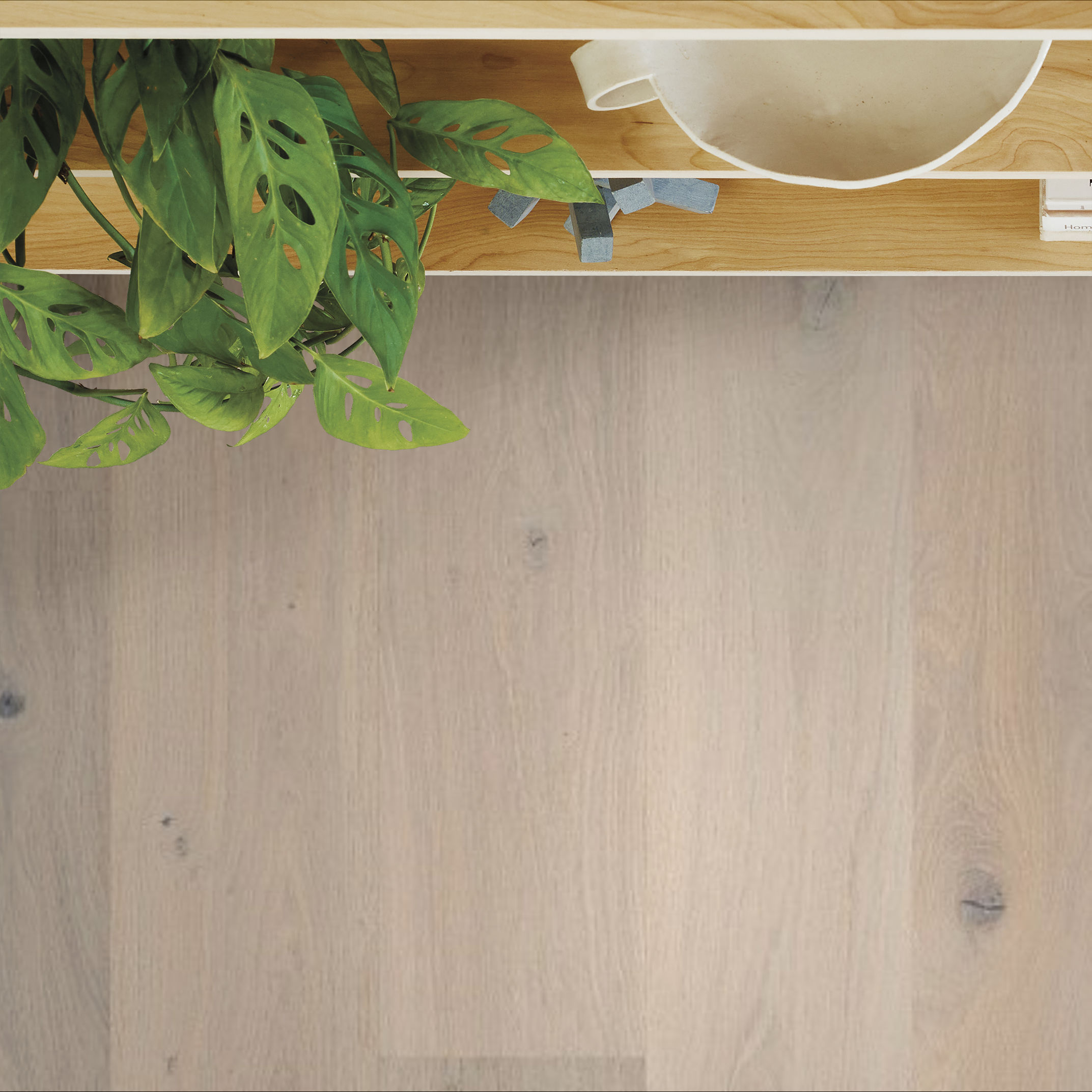 CHATEAU OAK GABLE ROOM