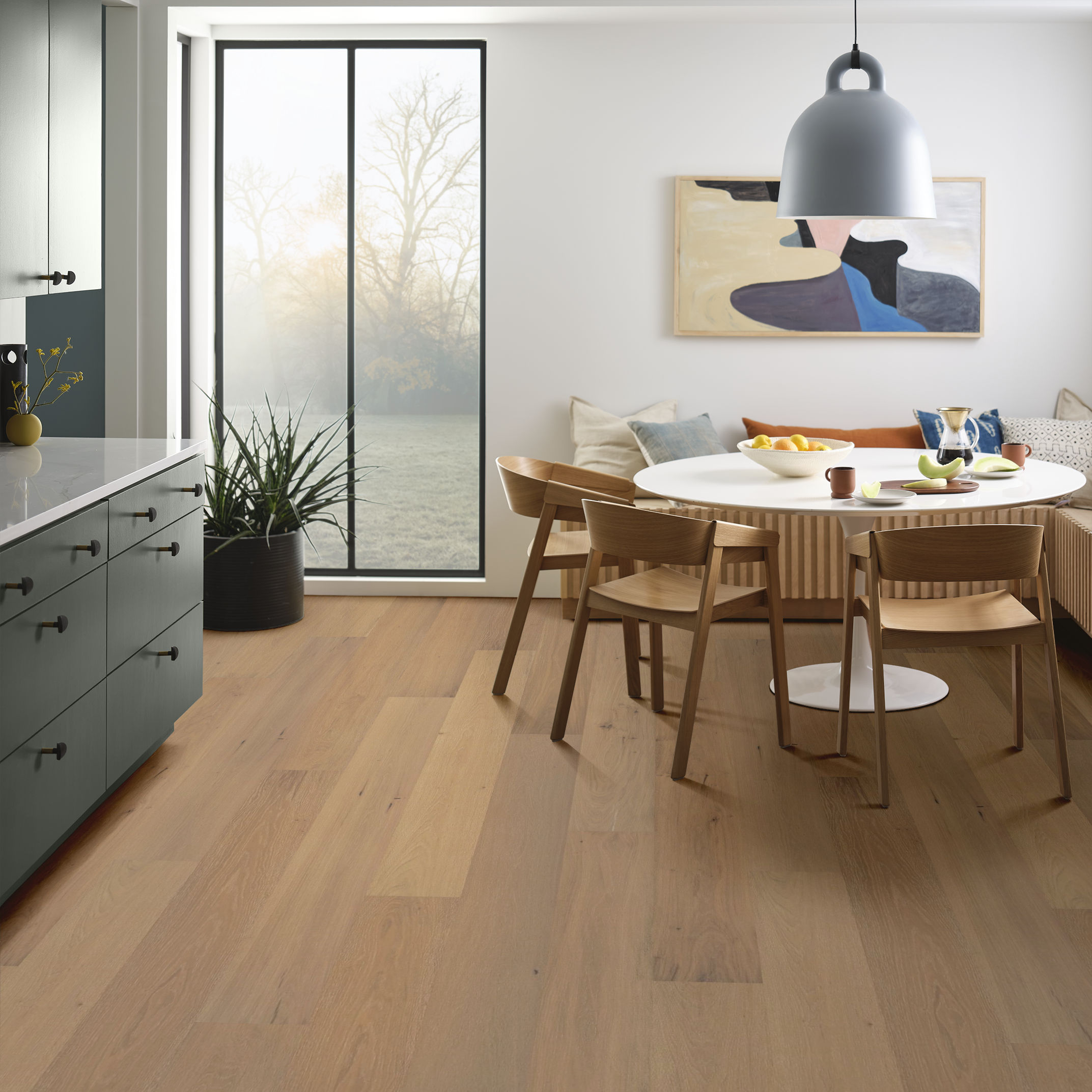 CHATEAU OAK COURTYARD ROOM