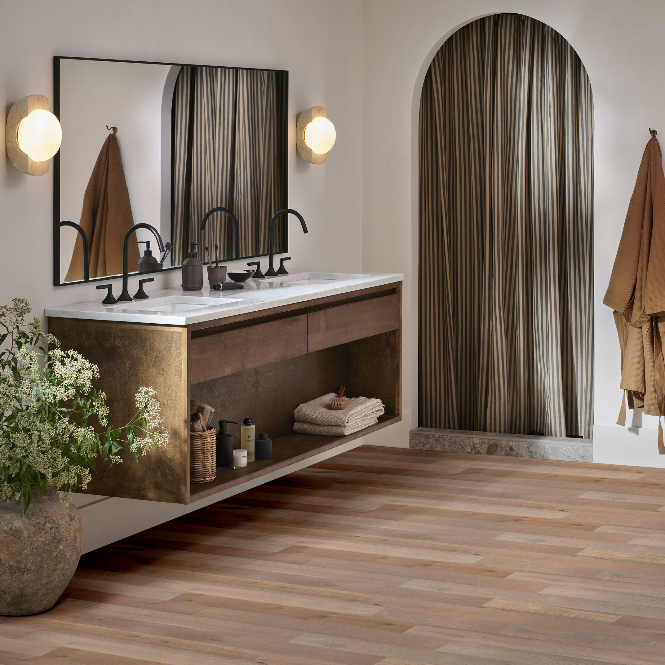 METALLICS II AGED SILVER ROOM