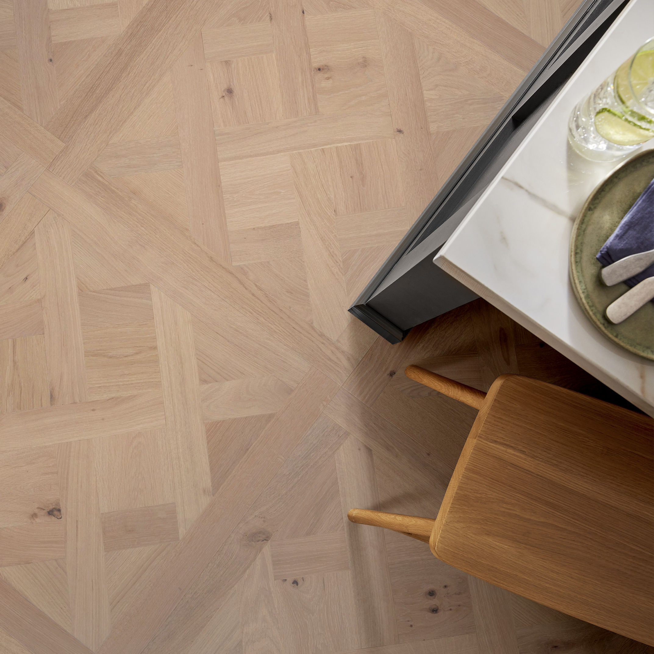 PROVINCIAL PARQUET ASHEN ROOM