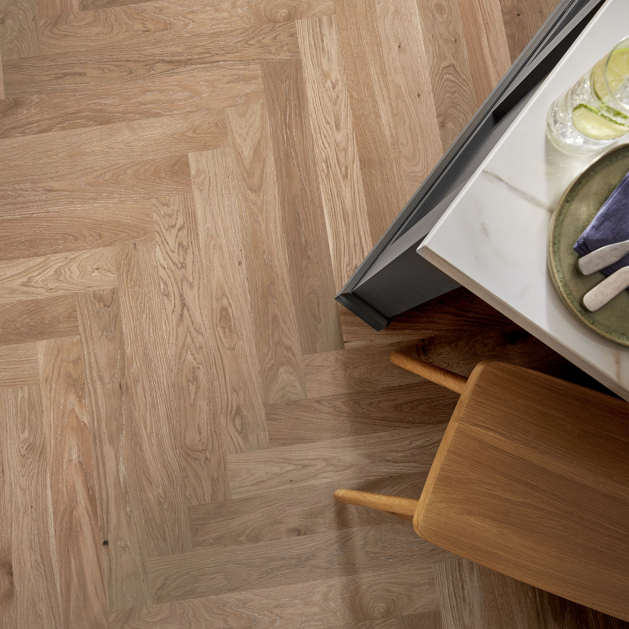 PROVINCIAL HERRINGBONE FAWN ROOM