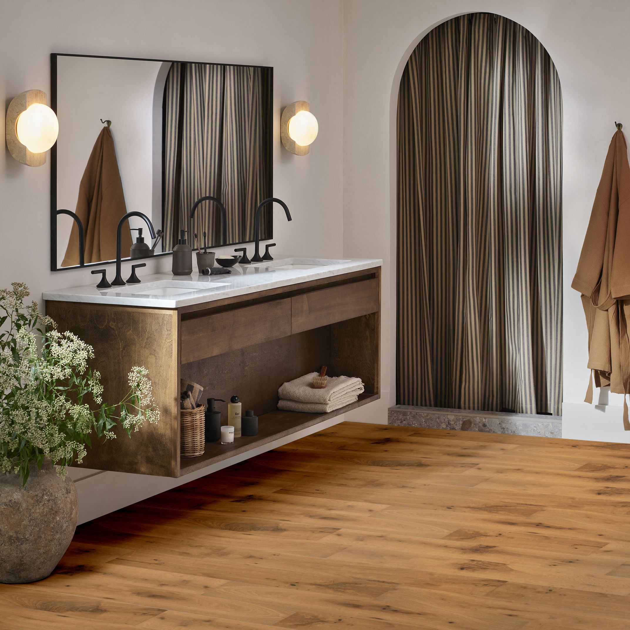 ARTISAN OAK RAW SIENNA ROOM