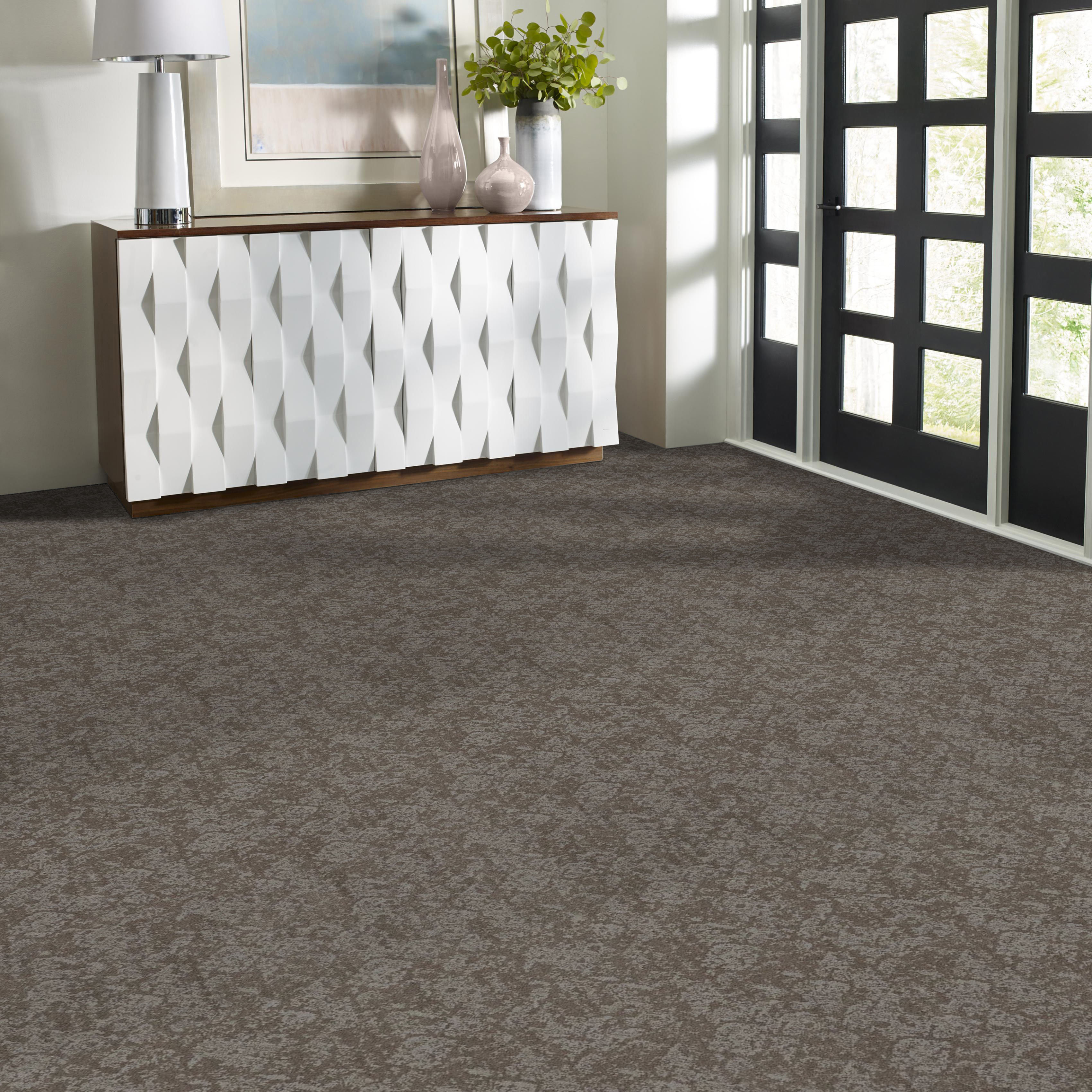 FREE SPIRIT GROUNDED GREY ROOM