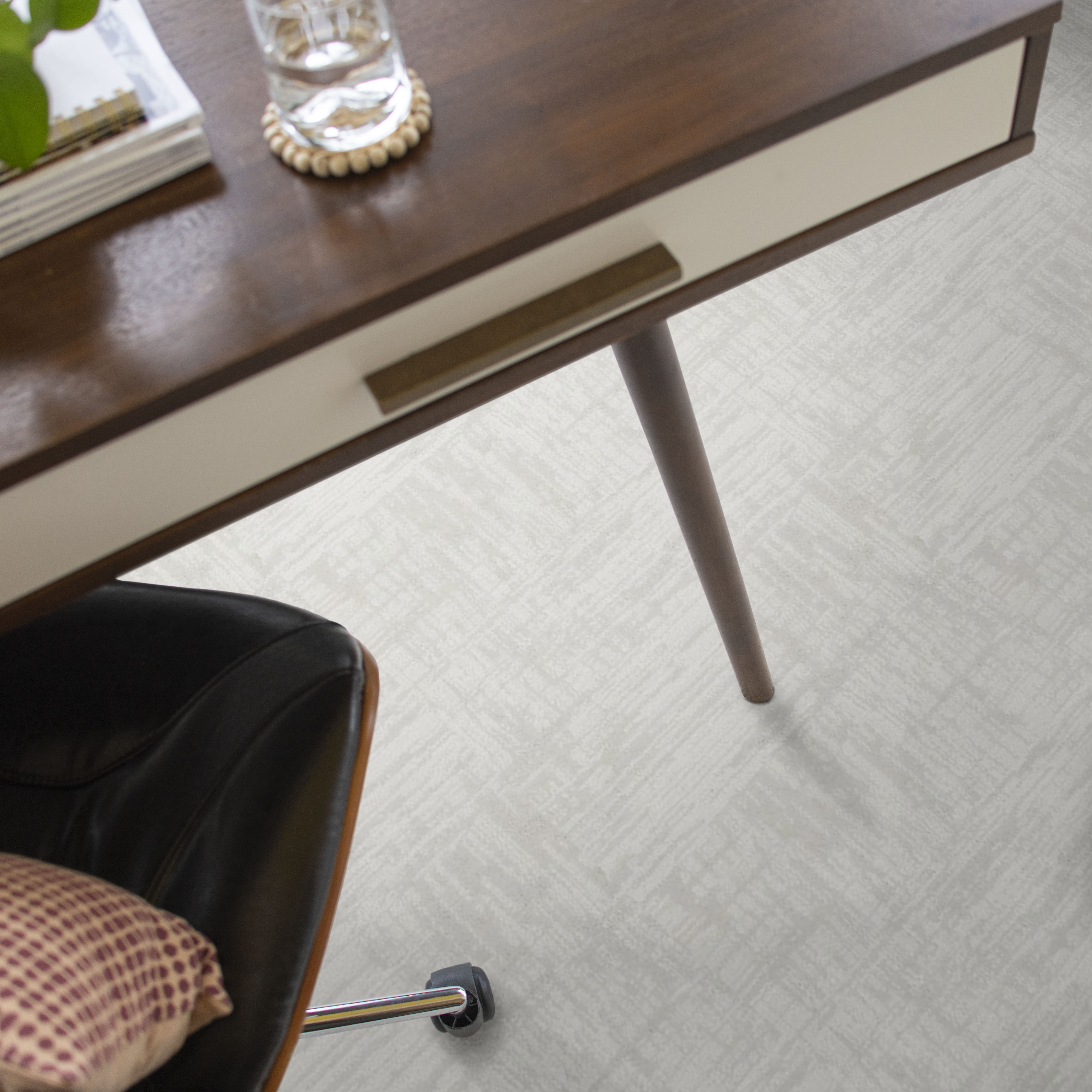 INSIGHTFUL JOURNEY SNOWFALL ROOM