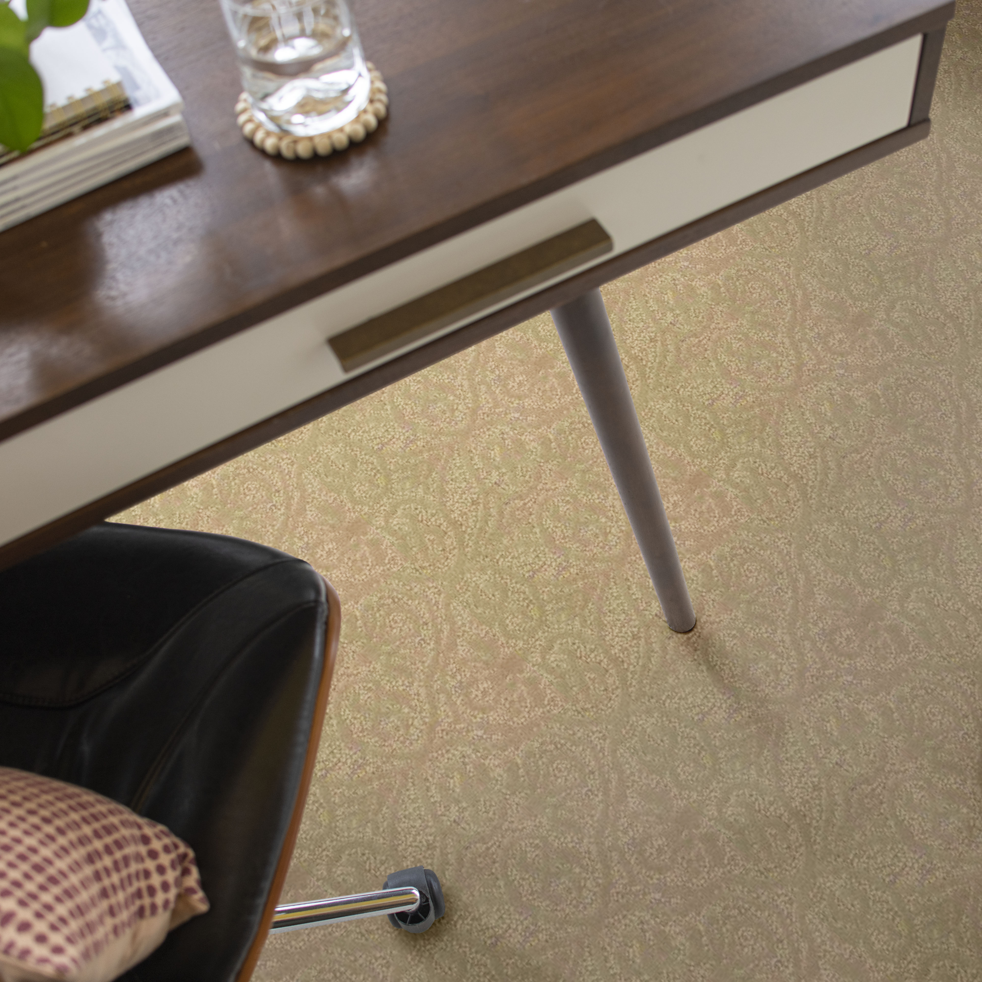 HEIRLOOM ATHENS YEARLING ROOM