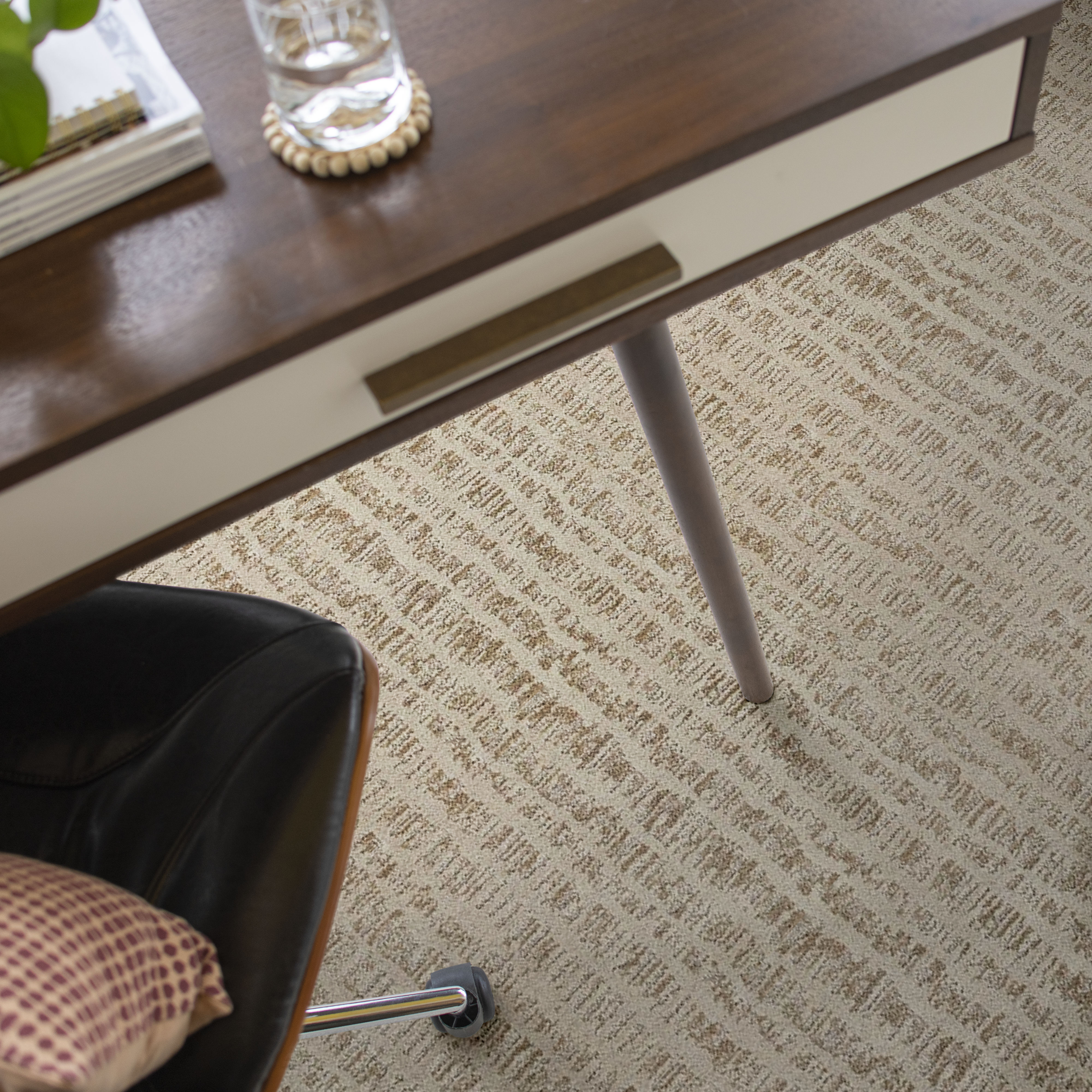 RESORT CHIC CLAY ROOM