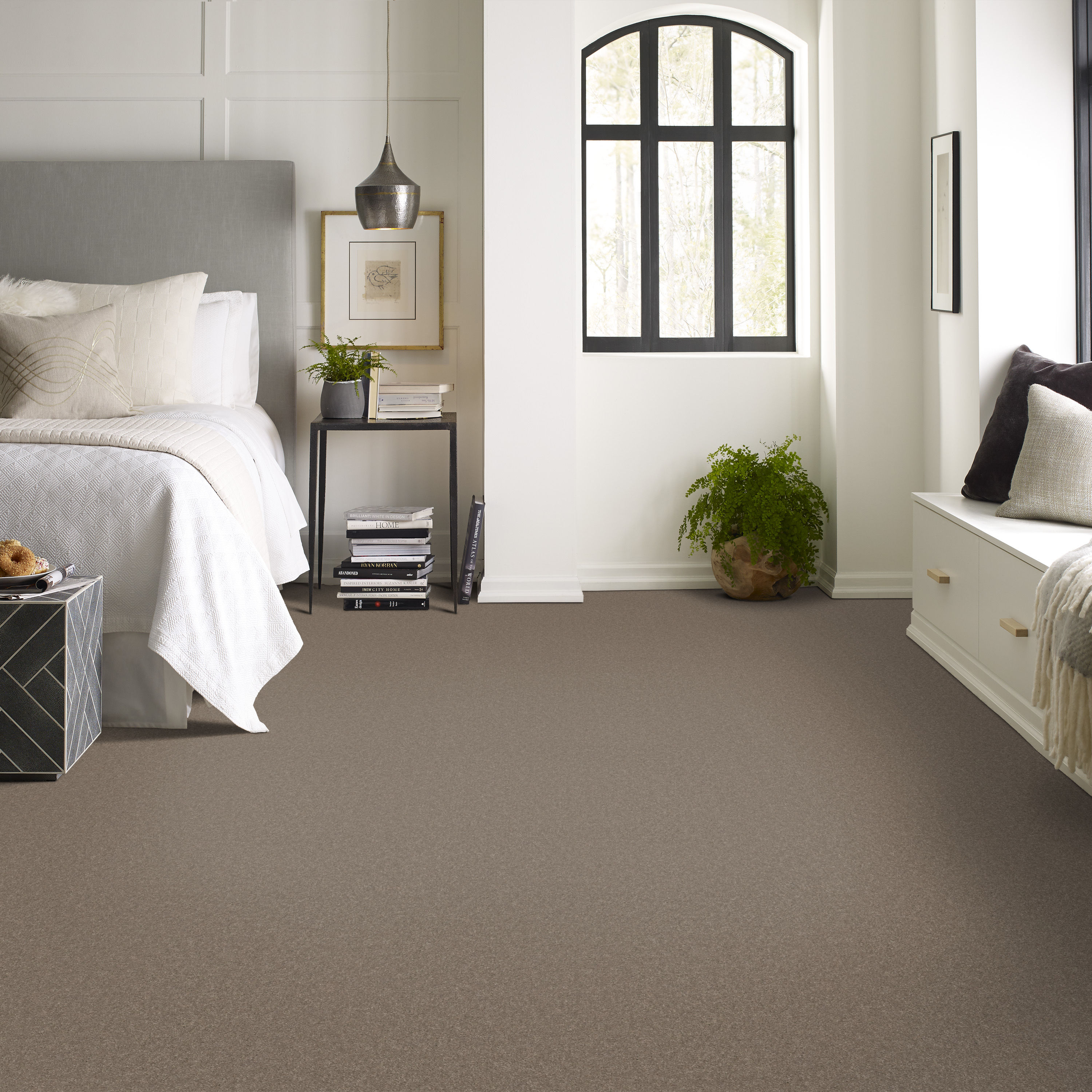 DESIGNER'S CHOICE MOCHA FROST ROOM