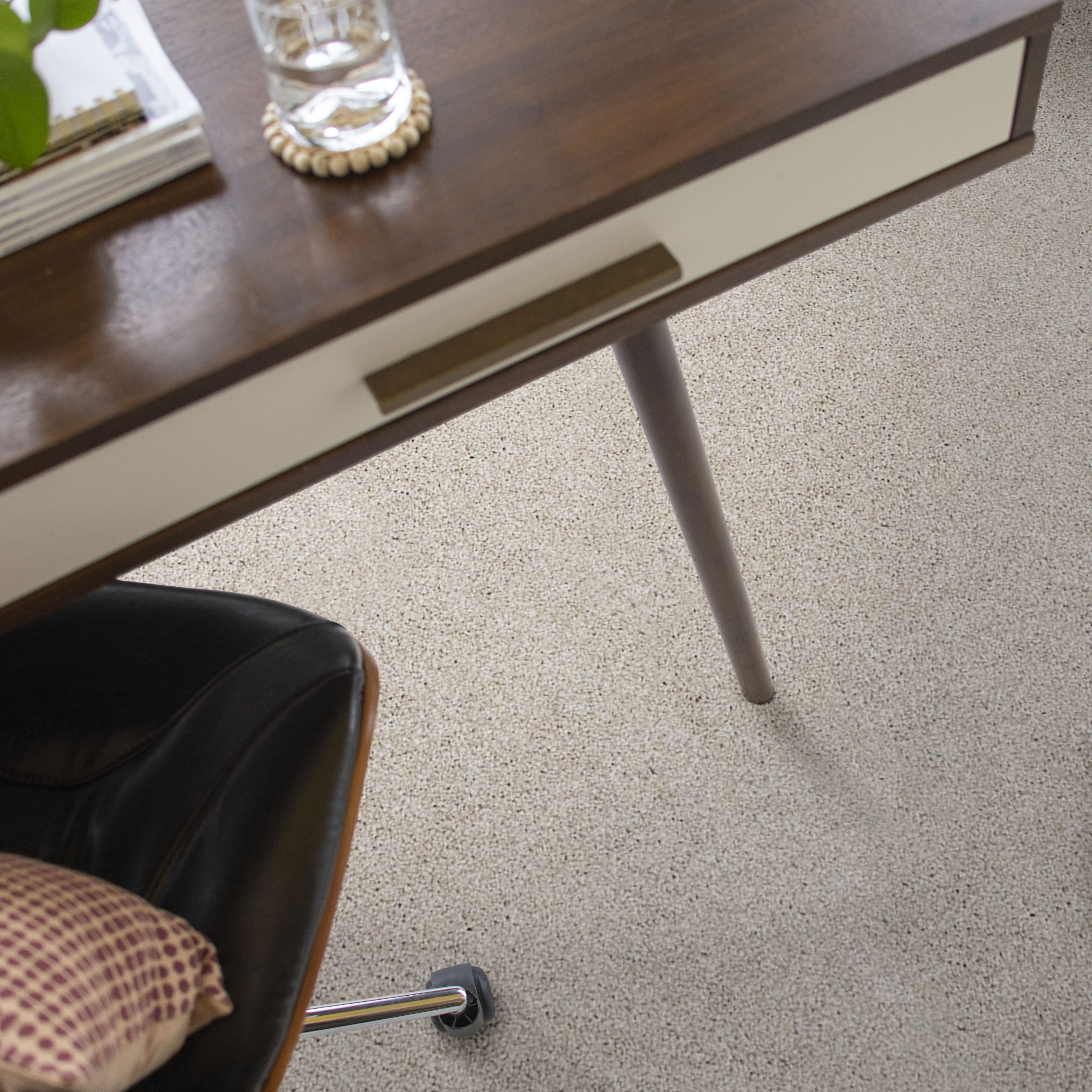 ALWAYS READY I BALANCED BEIGE ROOM