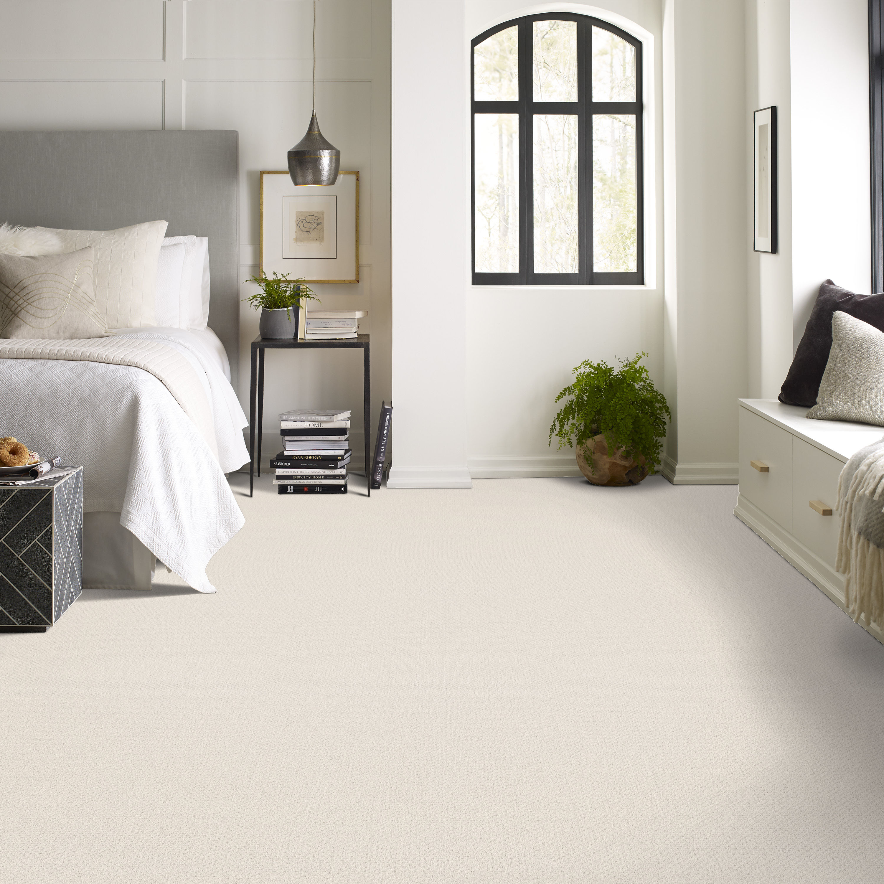 INFALLIBLE INSTINCT CRISP LINEN ROOM