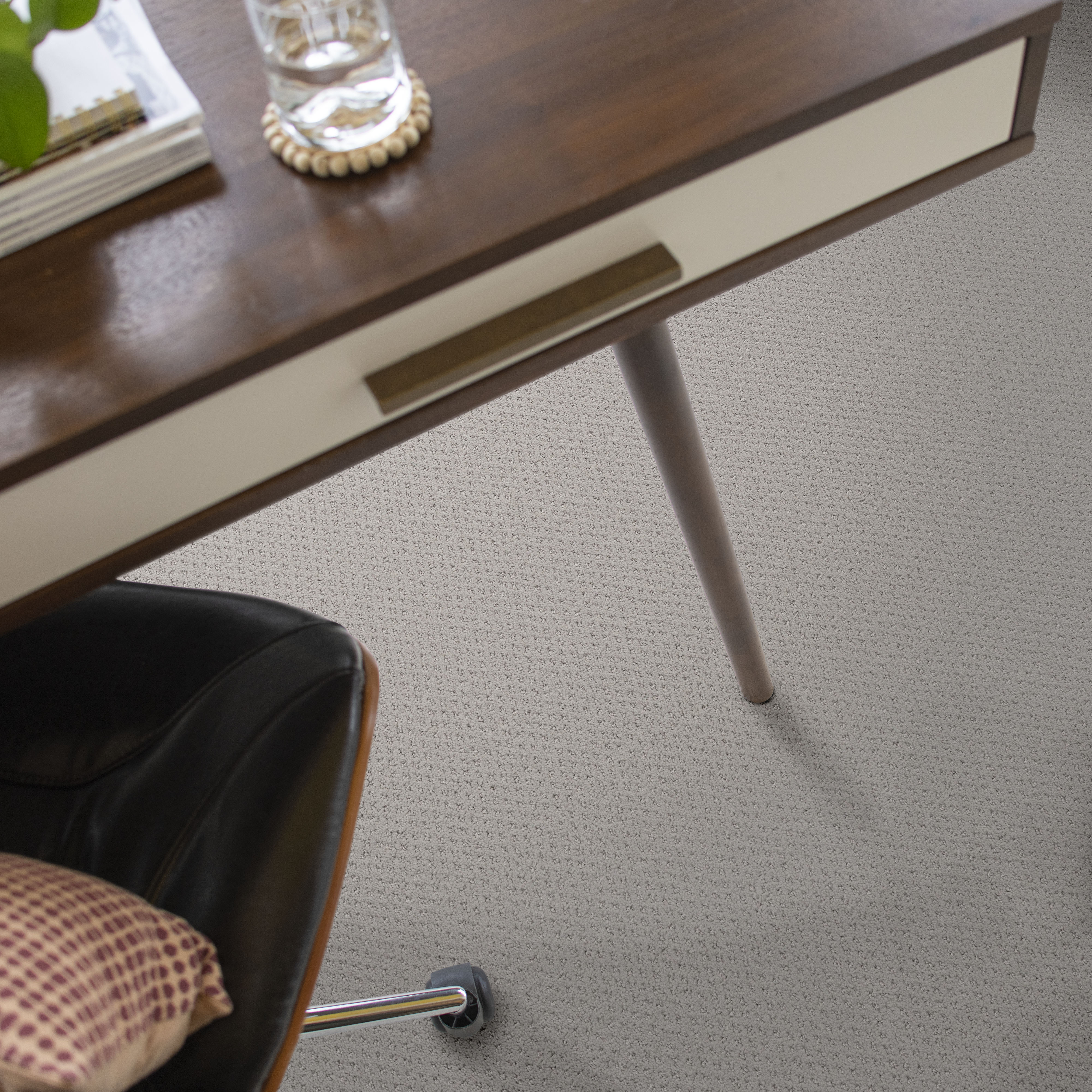 INFALLIBLE INSTINCT ETCHED GLASS ROOM