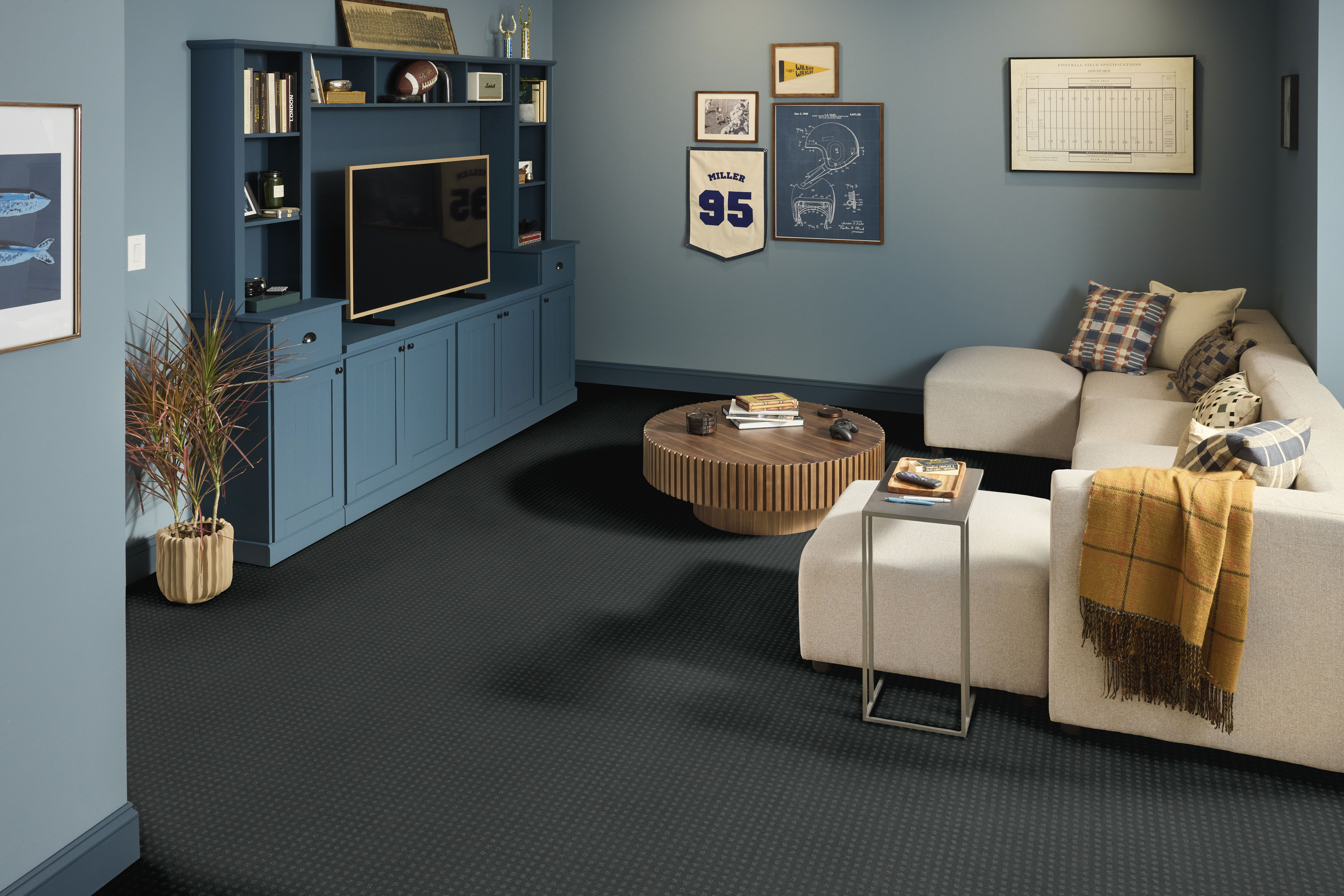 ALLURING DISPOSITION NIGHT CLUB ROOM