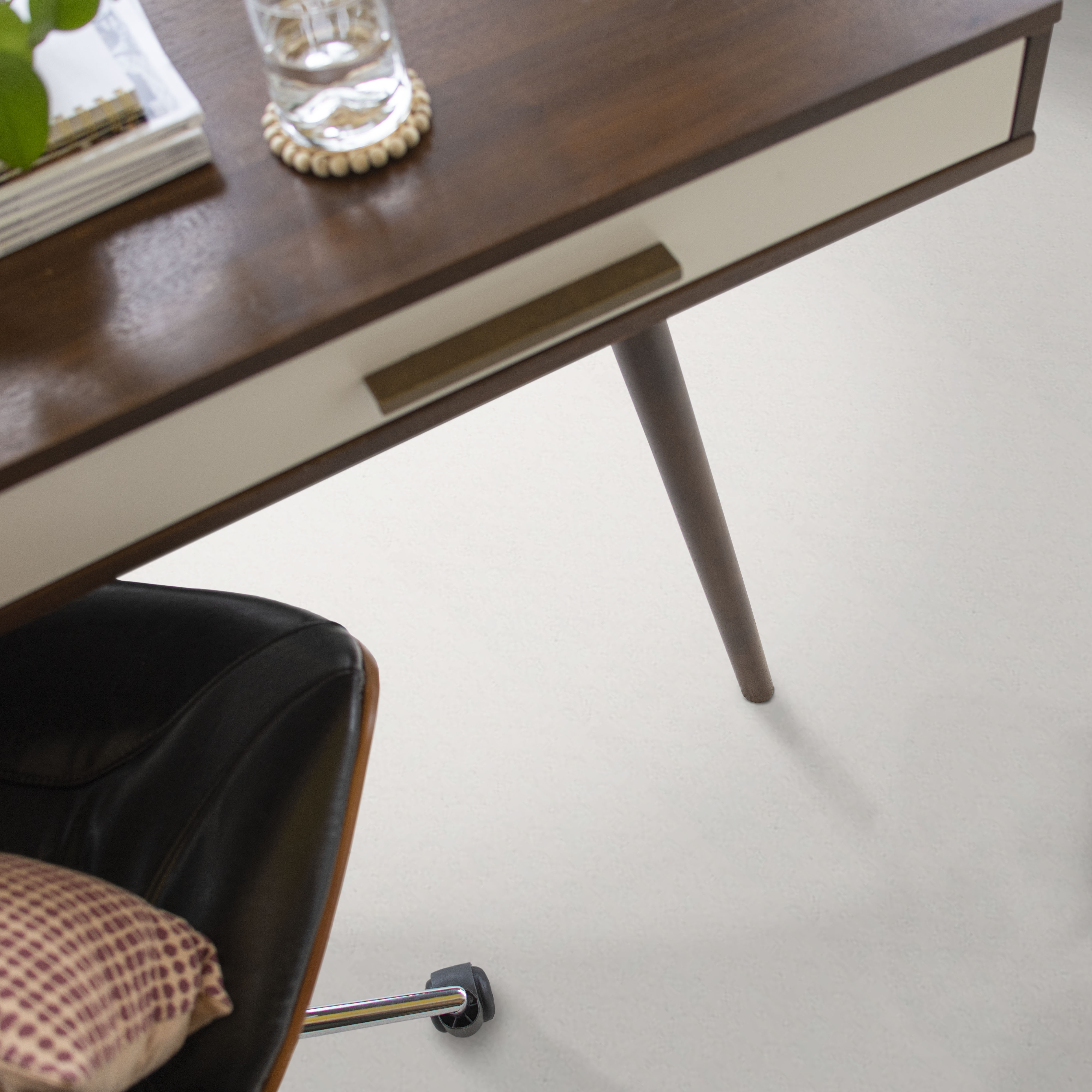 ENTWINED WITH YOU WHITE HOT ROOM