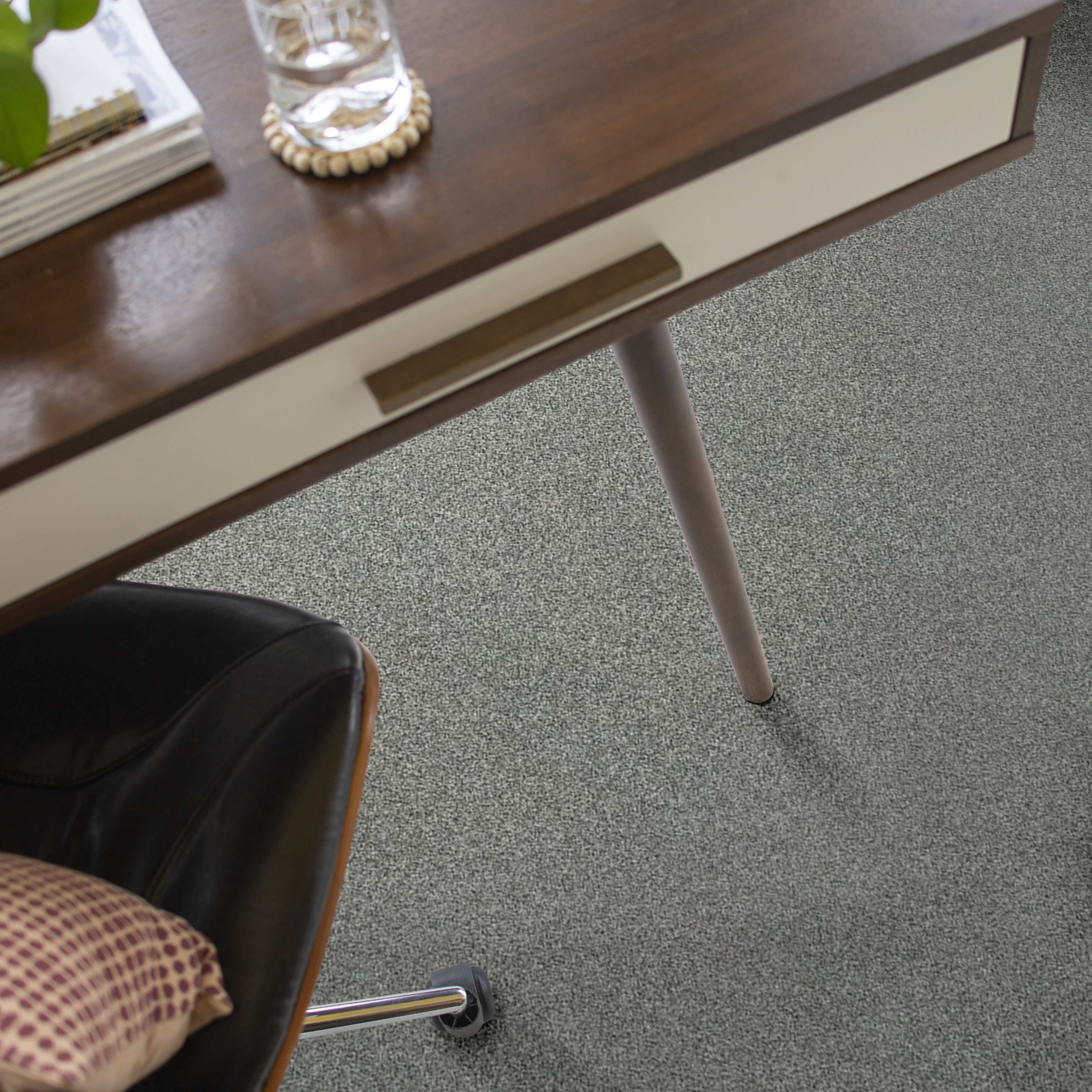 CABANA BAY TONAL STAINLESS ROOM