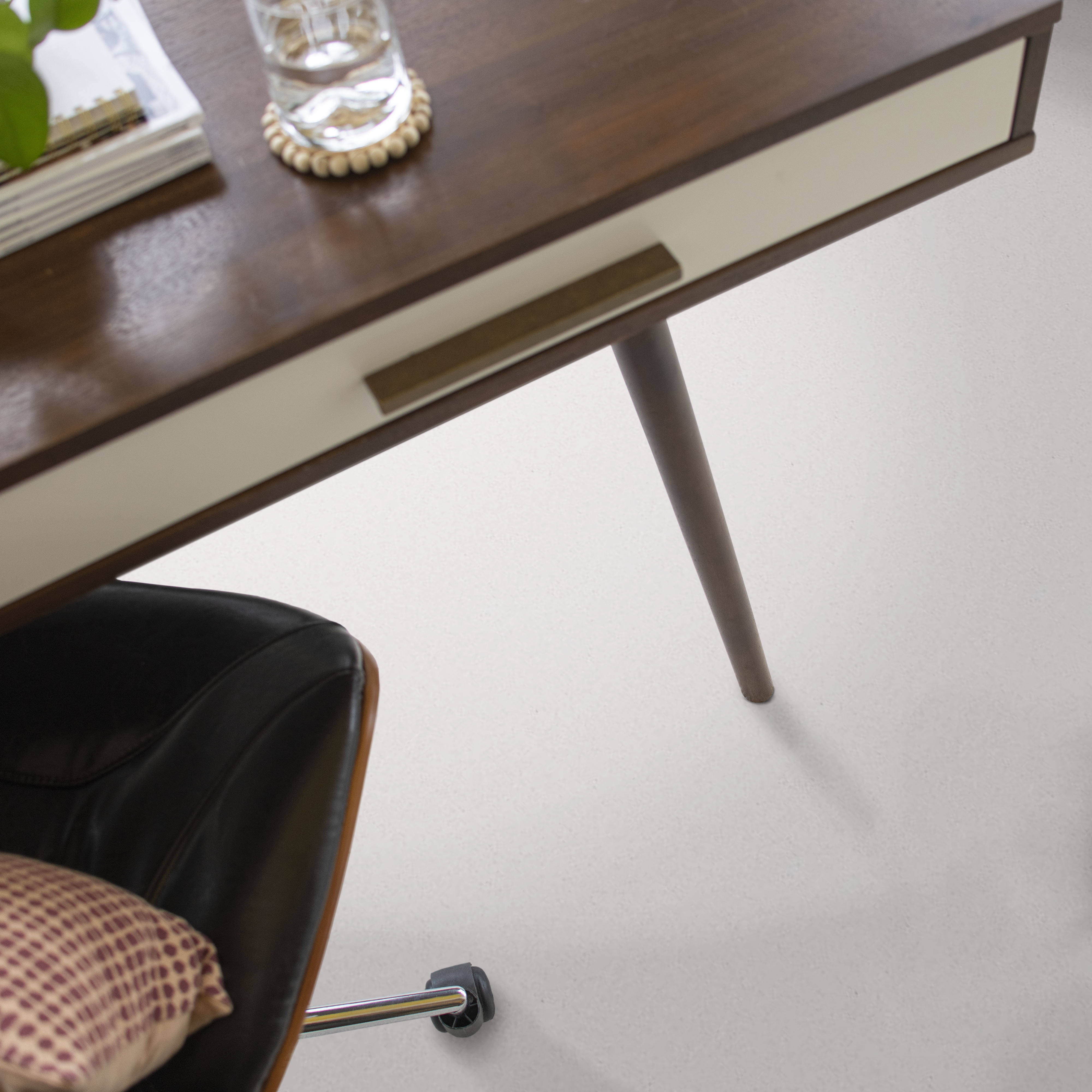 SHINGLE CREEK IV 12' SWEET CREAM ROOM