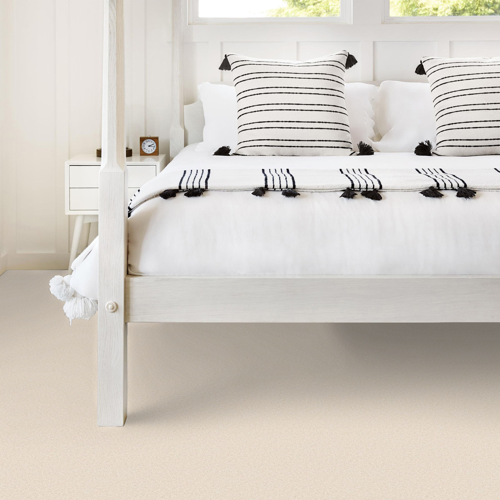 SHINGLE CREEK IV 12' ALMOND FLAKE ROOM