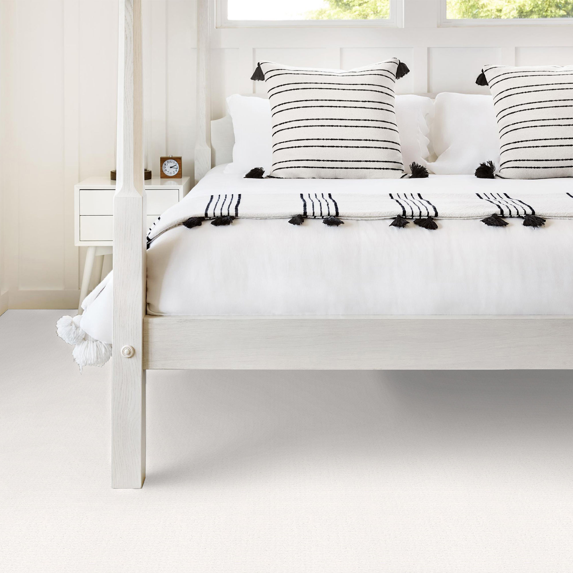 Blackwater Bay - White Hot - HGP77_00170