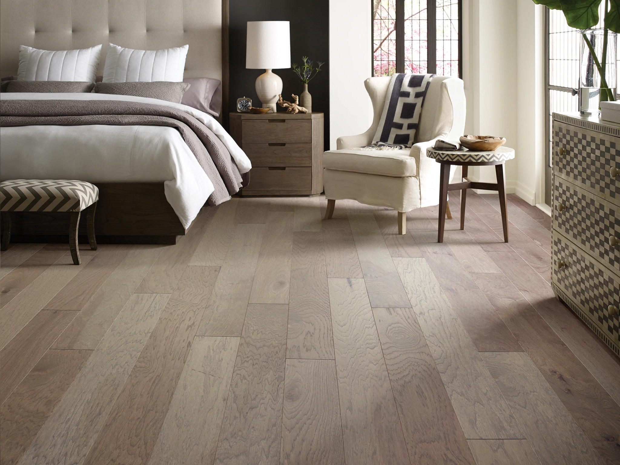 Piedmont Hickory HW710 01078 | Shaw Builder Flooring