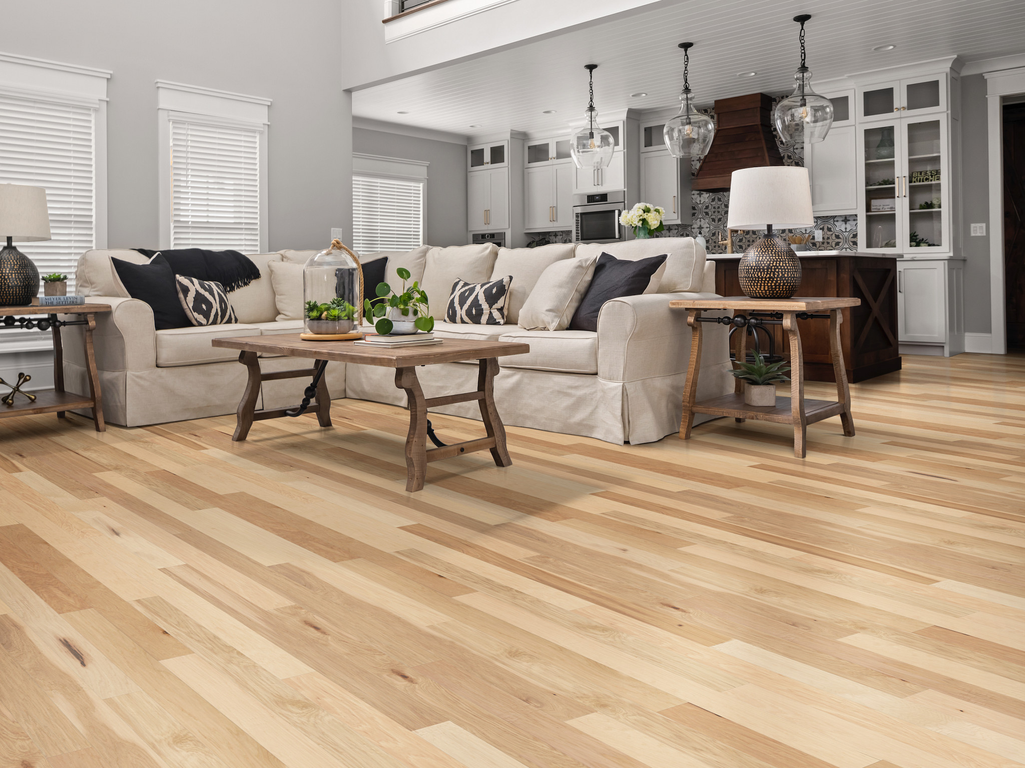 Faircrest II - Natural - HW761_01136