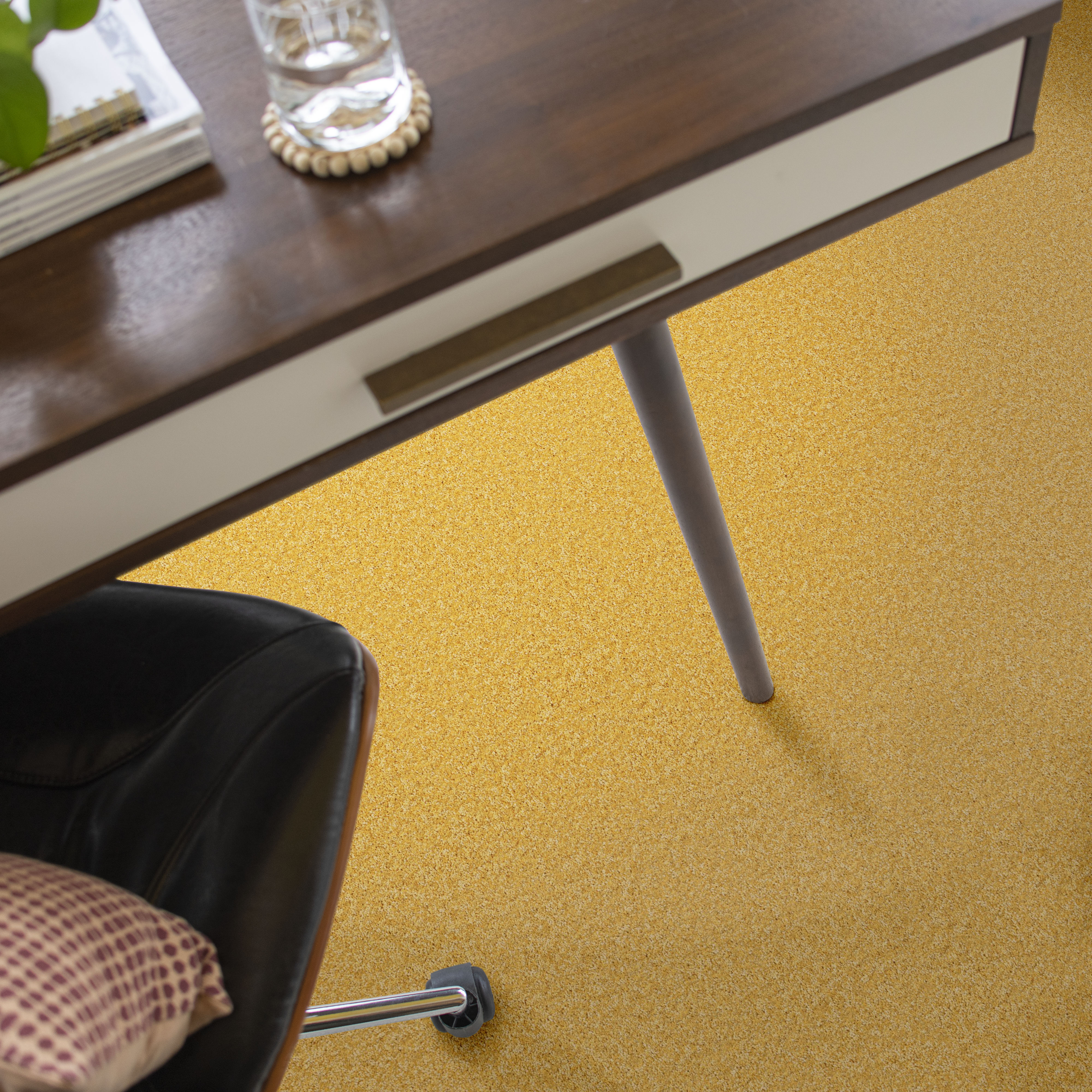 COLOR ME HAPPY SUNNY SIDE UP ROOM in room