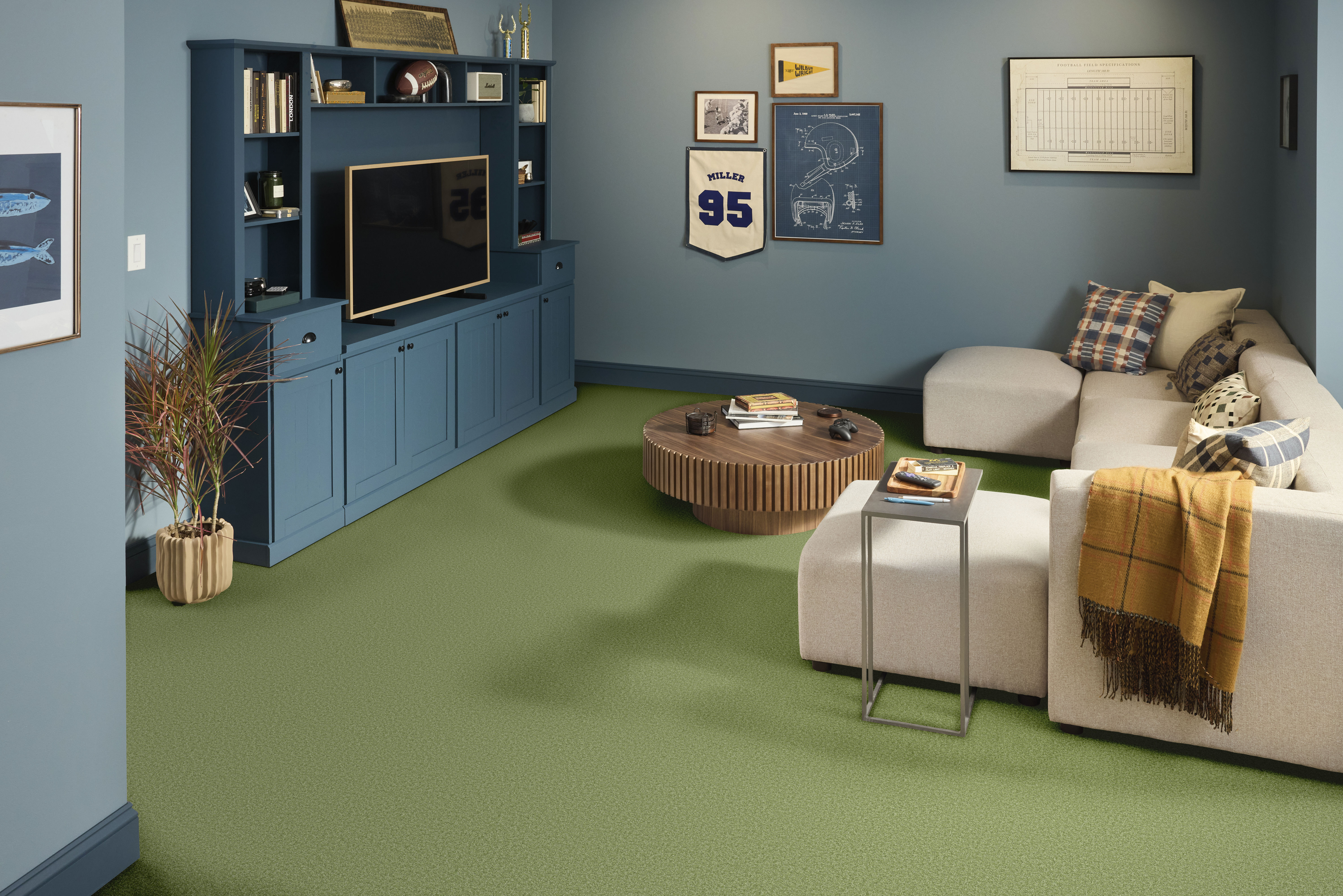 COLOR ME HAPPY FOUR LEAF CLOVER ROOM