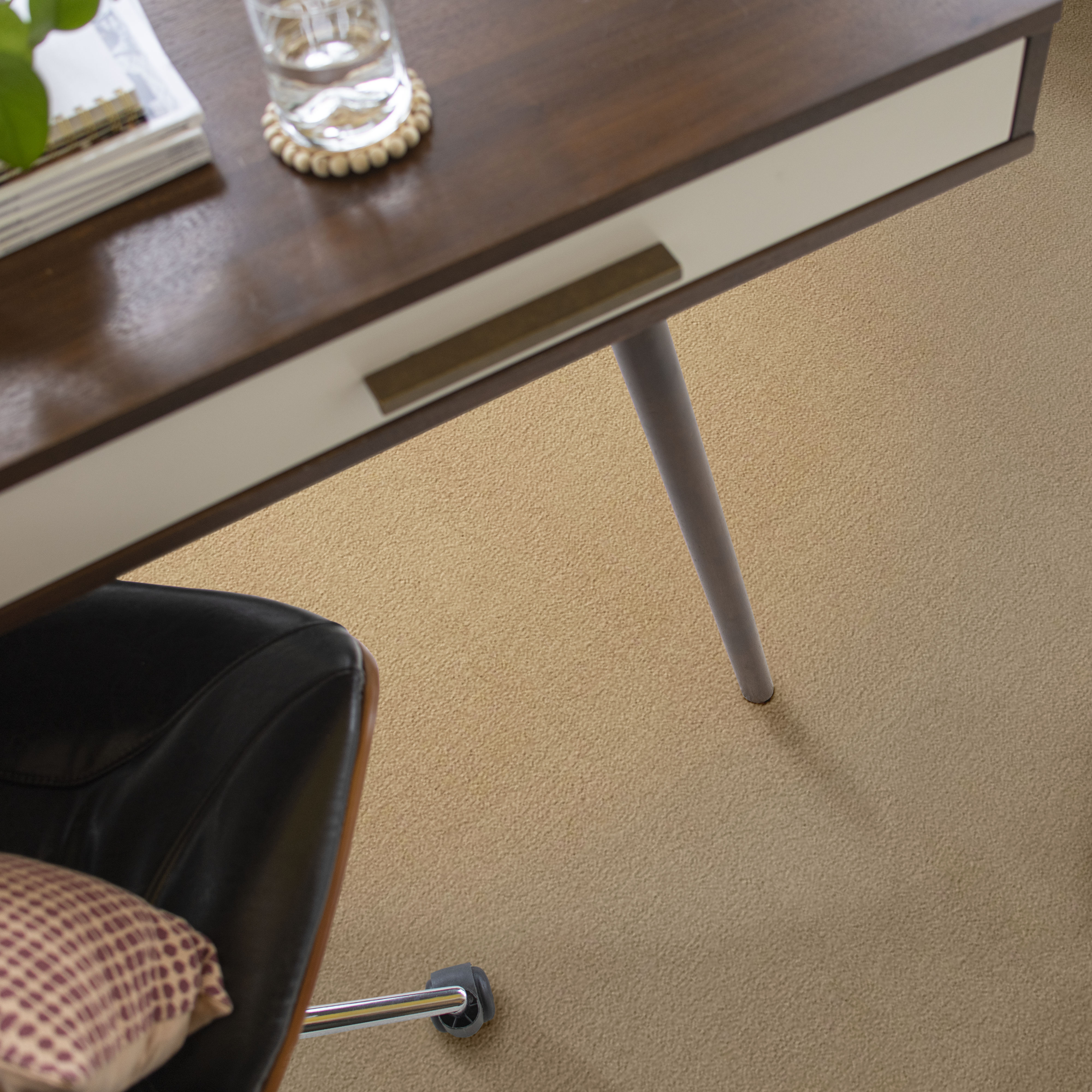 SOPHISTICATION 12' CASHEW ROOM