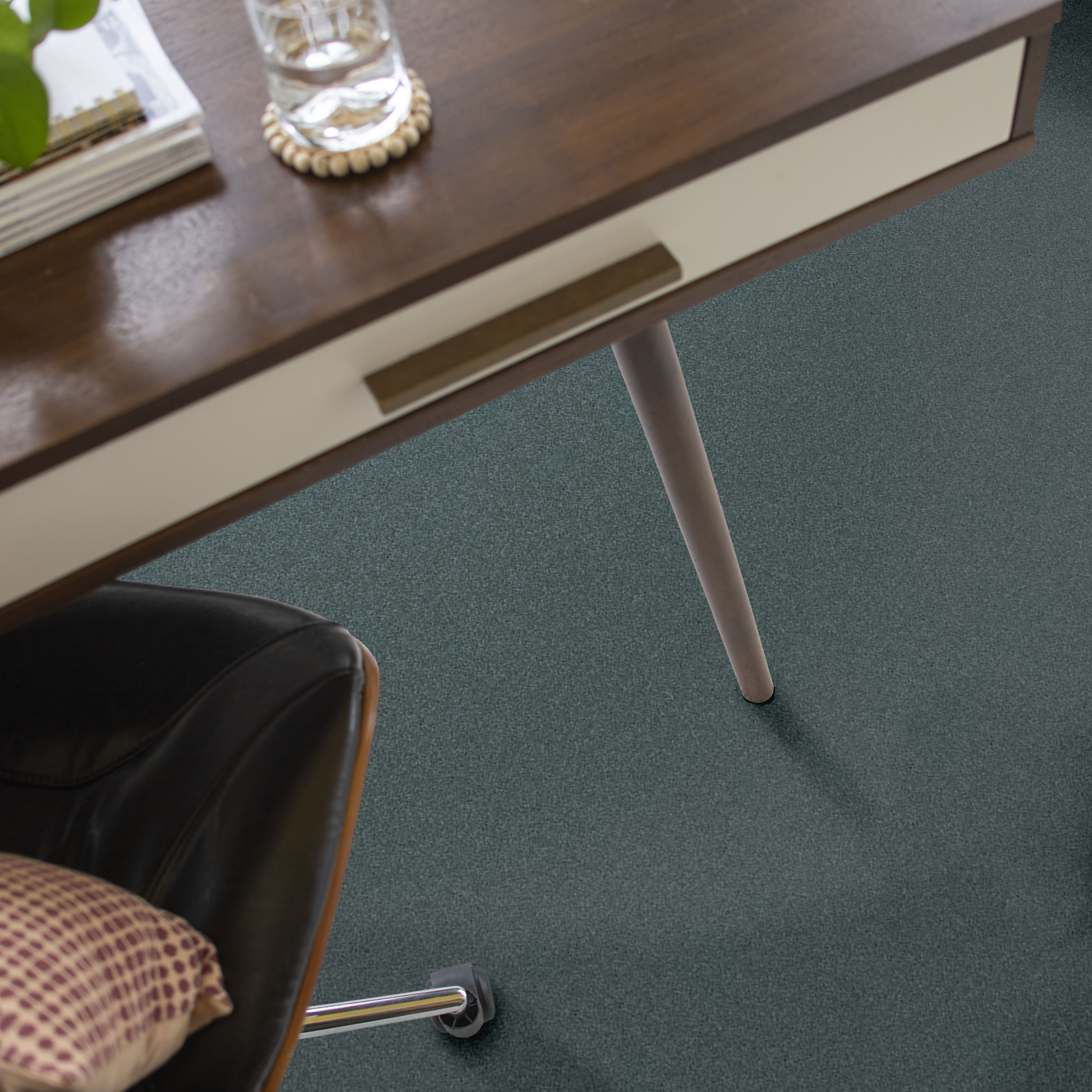 SOPHISTICATION 12' BLUE SUEDE ROOM