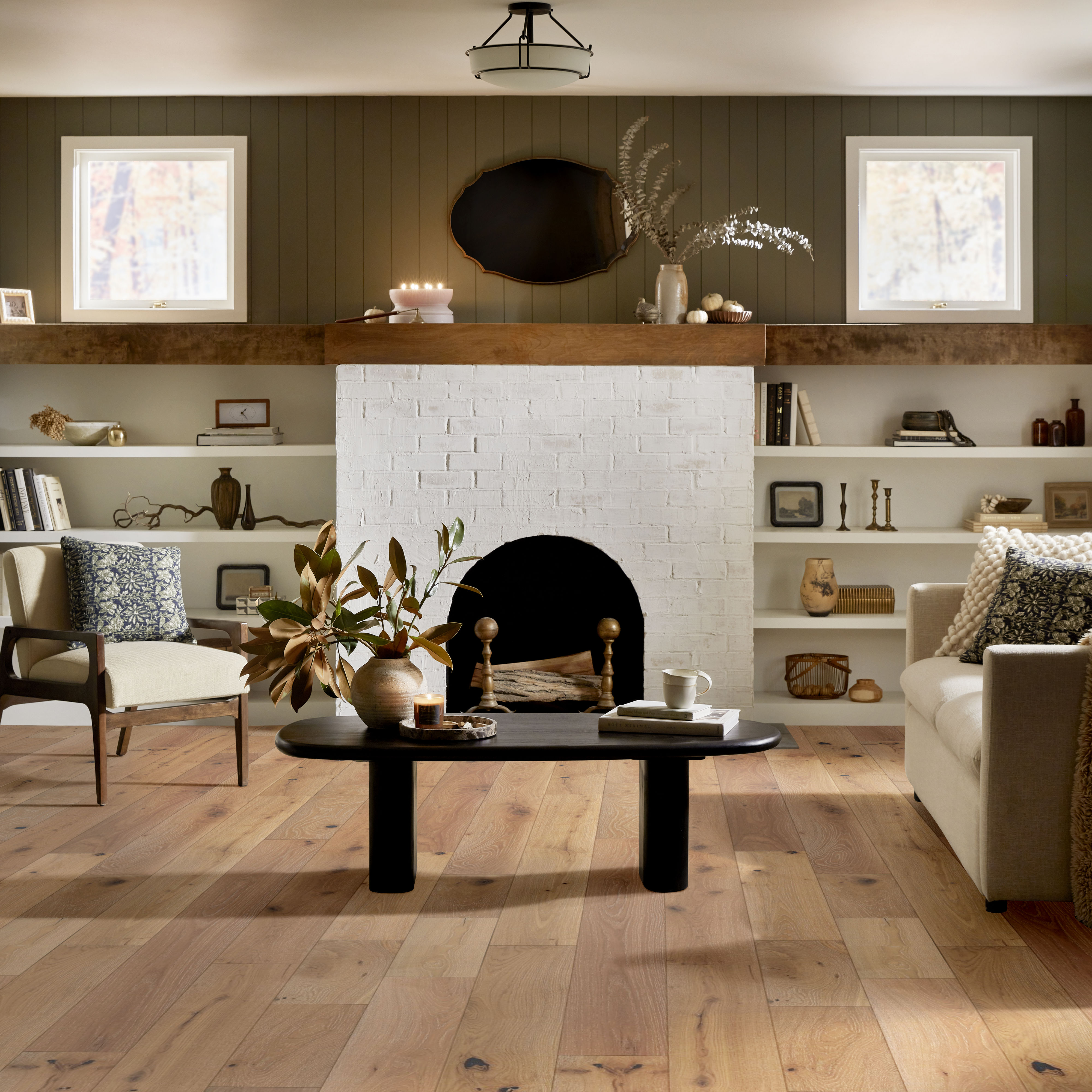 CASTLEWOOD OAK TAPESTRY ROOM