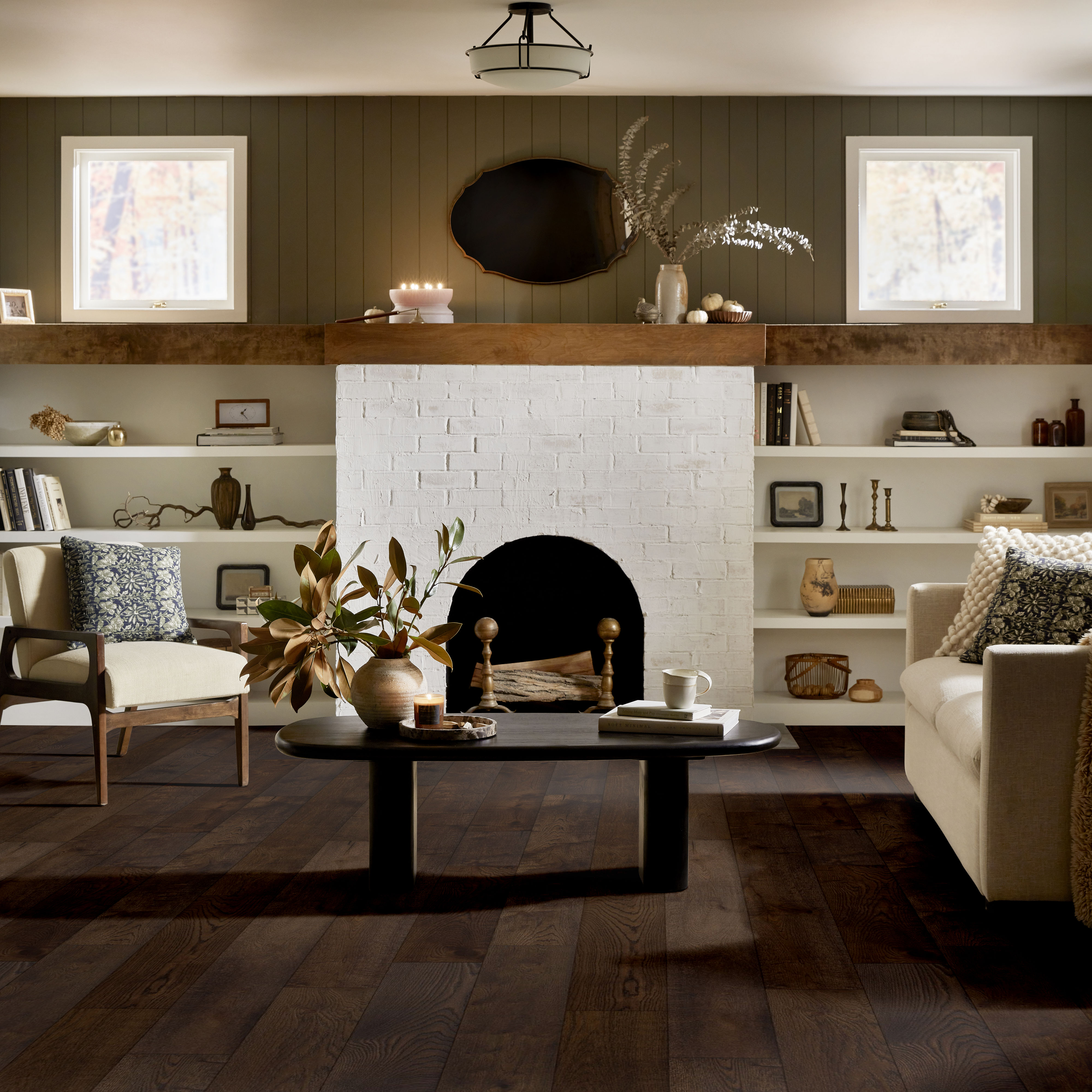 CASTLEWOOD OAK ARROW ROOM