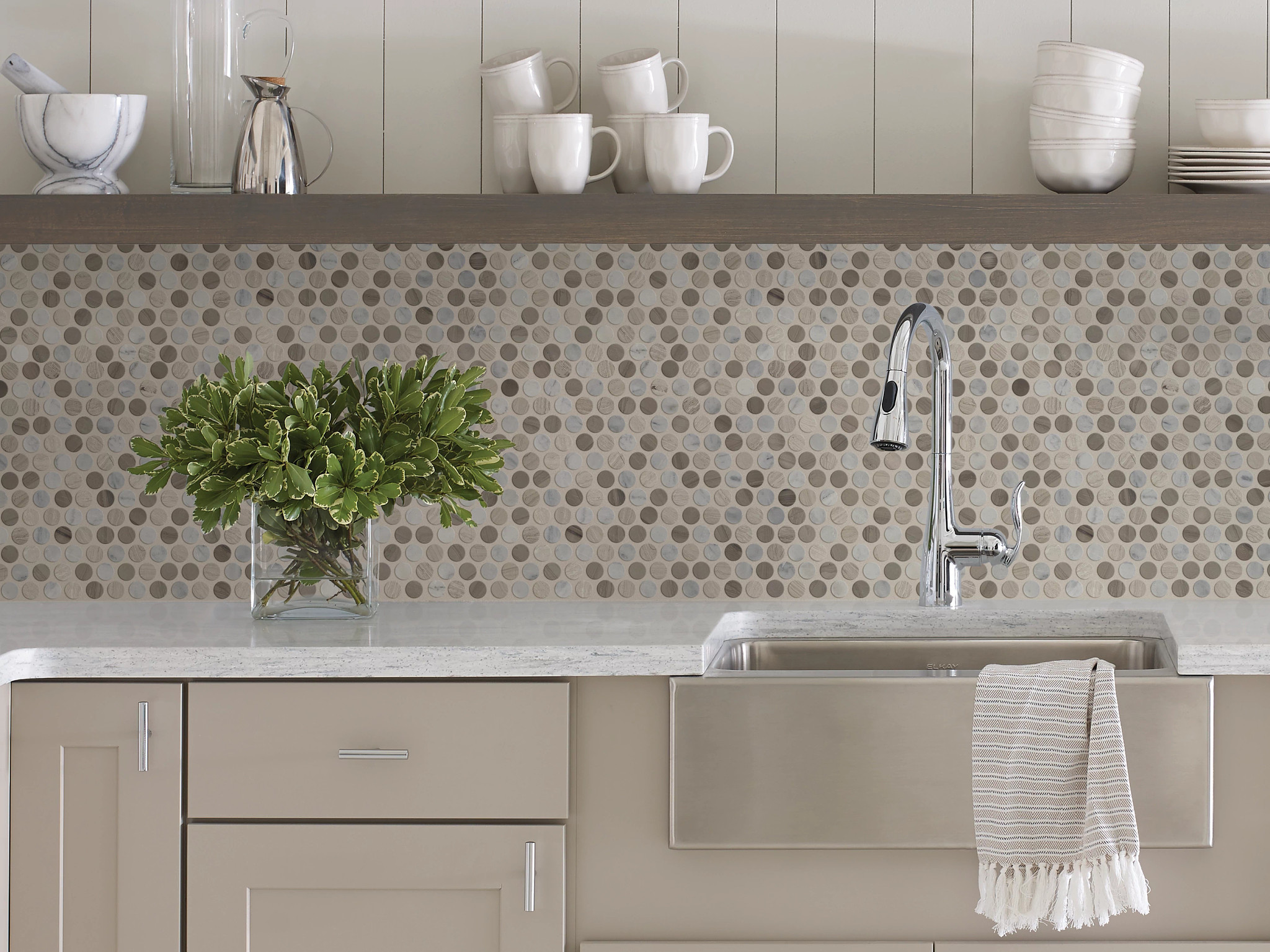 Estate Penny Round Mosaic - Bian/Carr/Rock/ - TG10B_00125