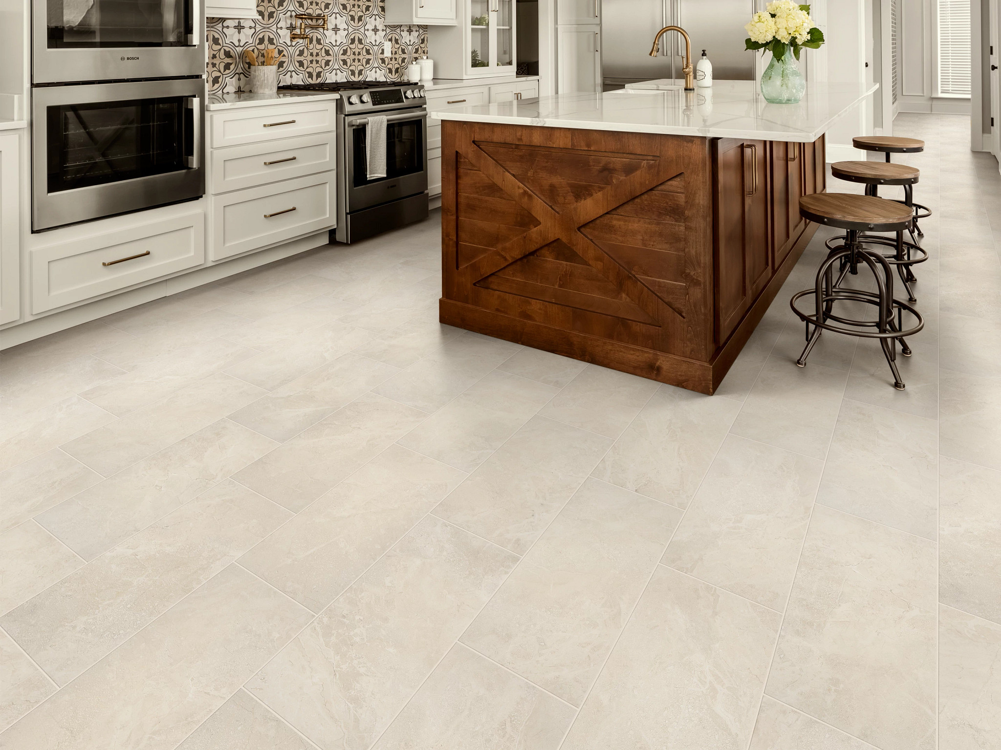 Metanoia 12X24 TG58F 00250 | Shaw Builder Flooring