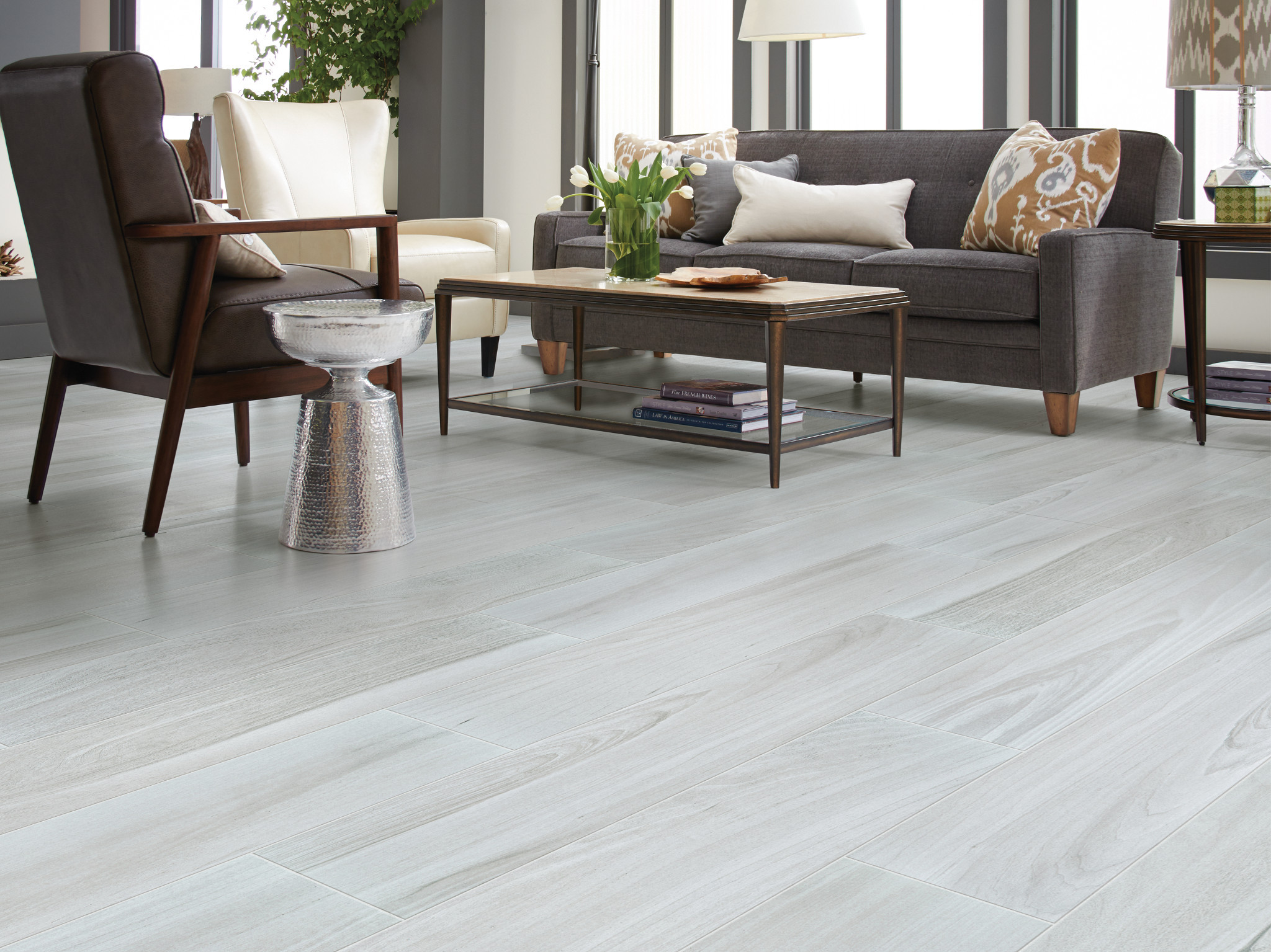 Loft 8X40 TG62D 00100 | Shaw Builder Flooring