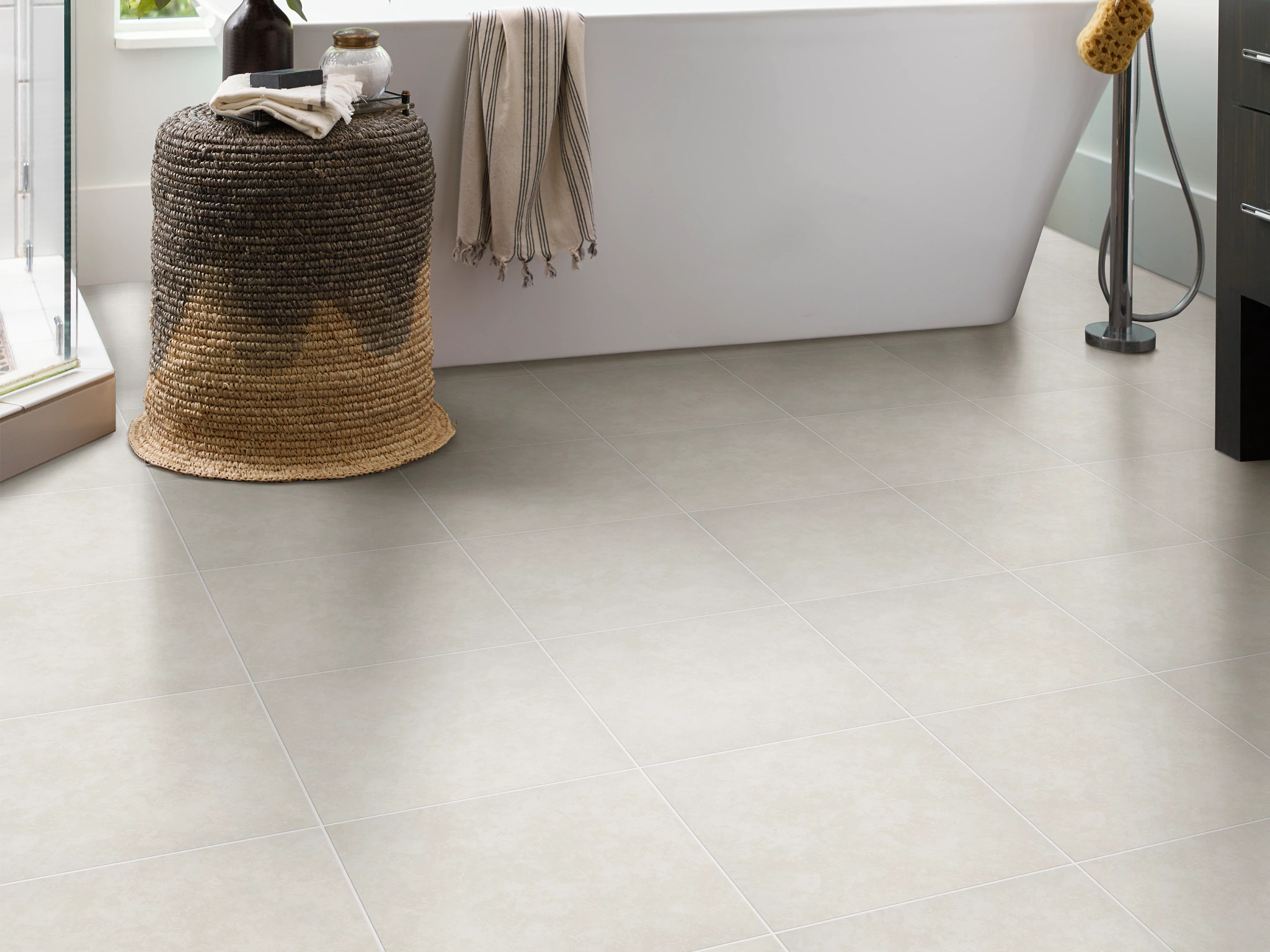 Absolute 17X17 TG62F 00100 | Shaw Builder Flooring