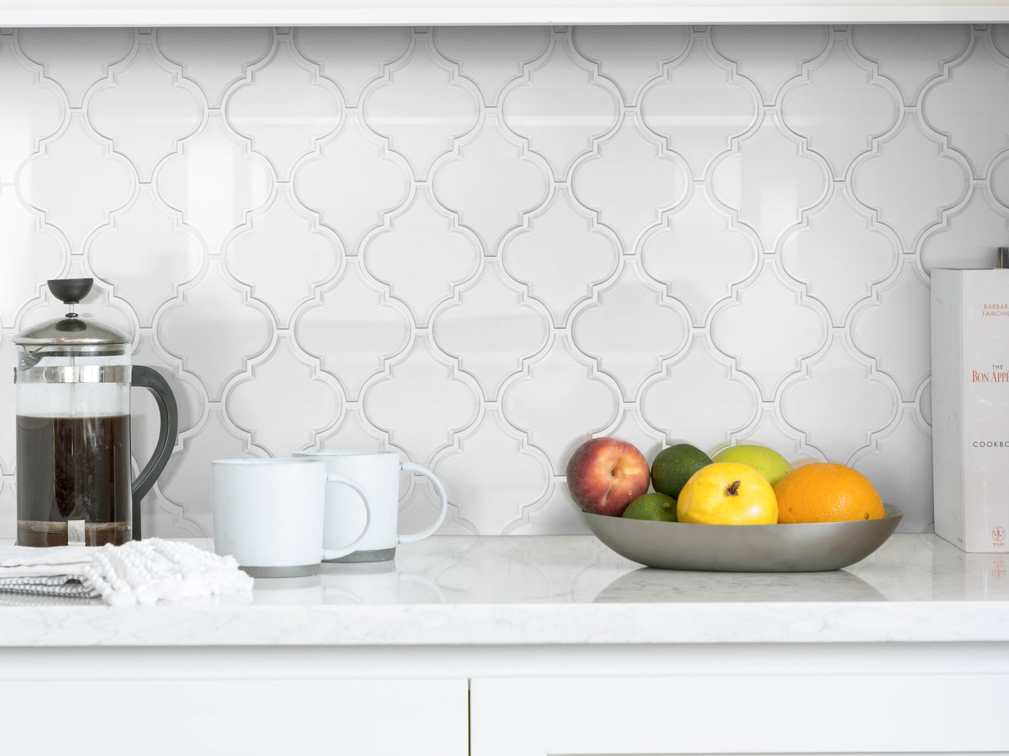 Baker Blvd Lantern Gloss TG75F 00100 | Shaw Builder Flooring