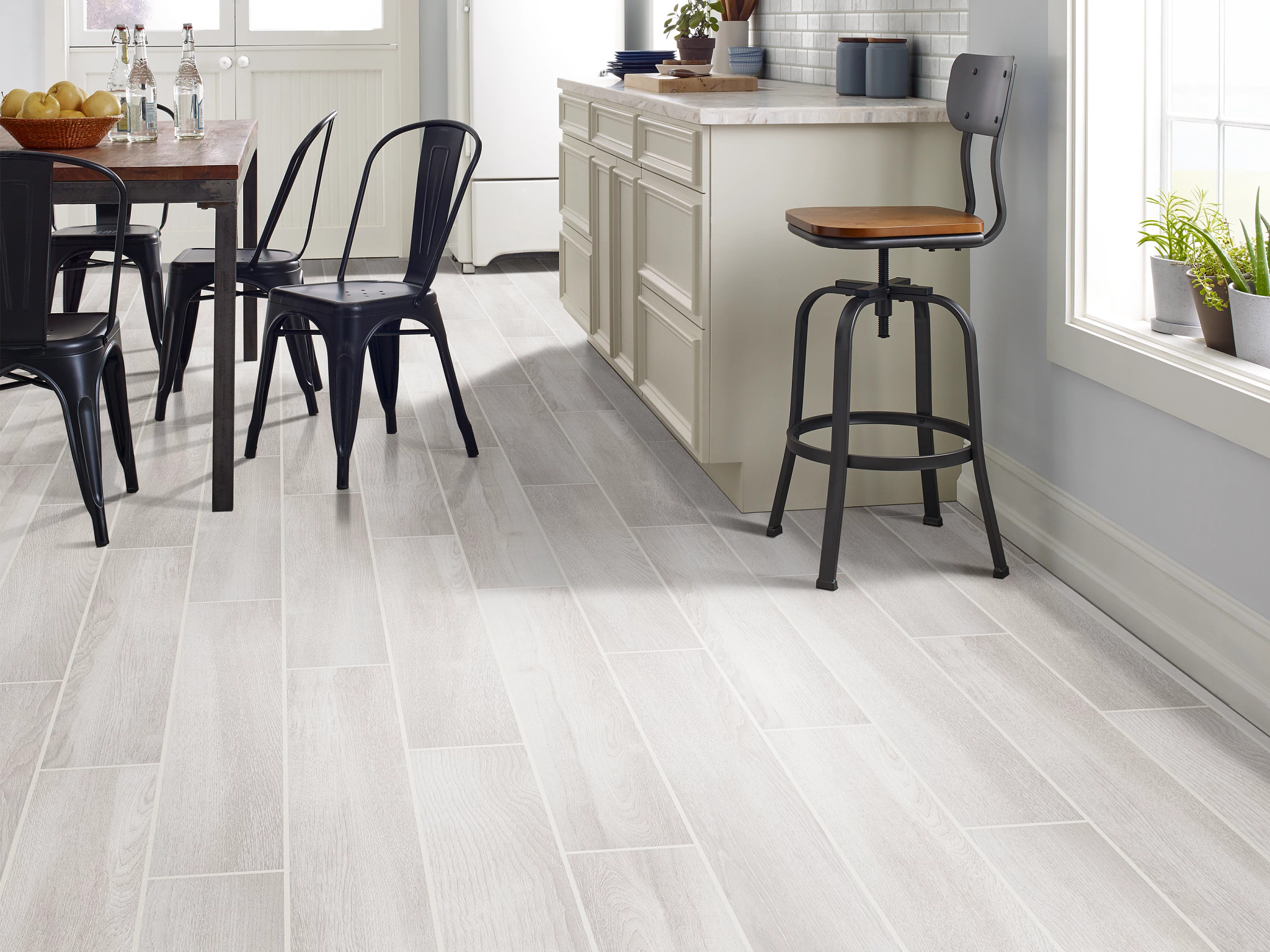 Bliss 6X36 TG91E 00100 | Shaw Builder Flooring